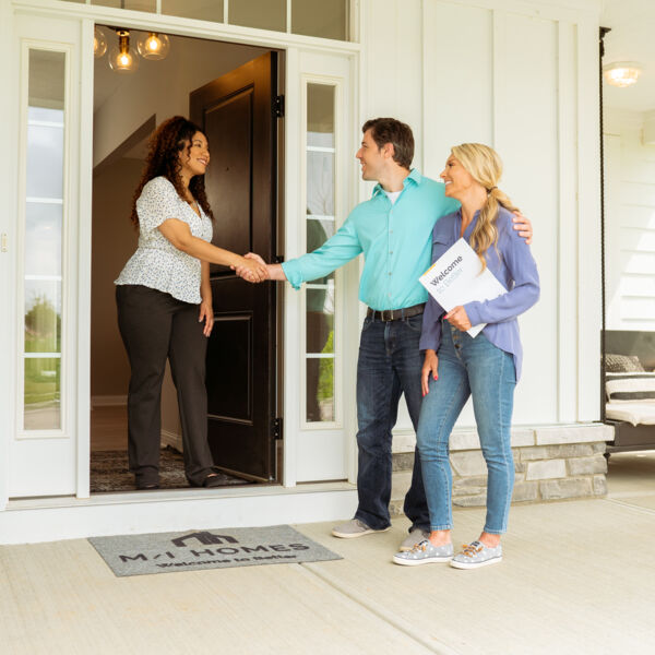 Agent showing home