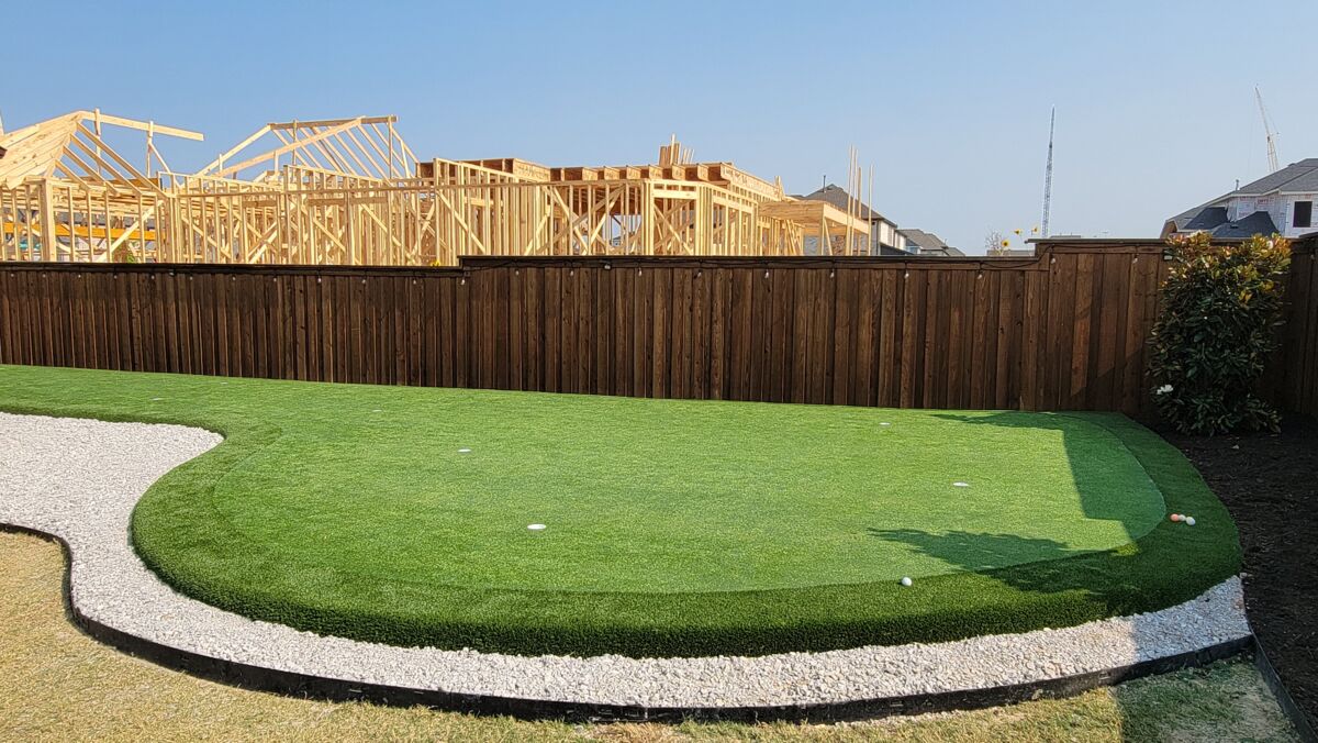 Hollyhock Happy Homeowner Golf Space