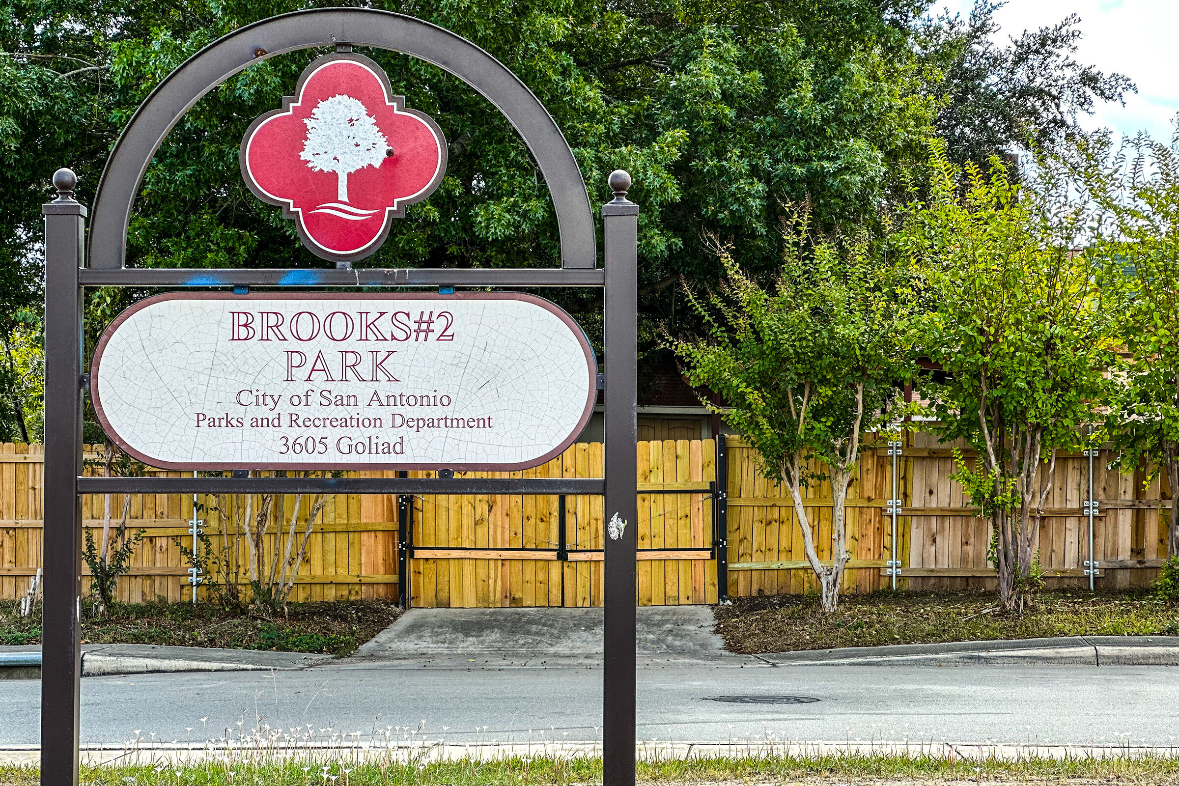 Surrounding Area - Brooks Park