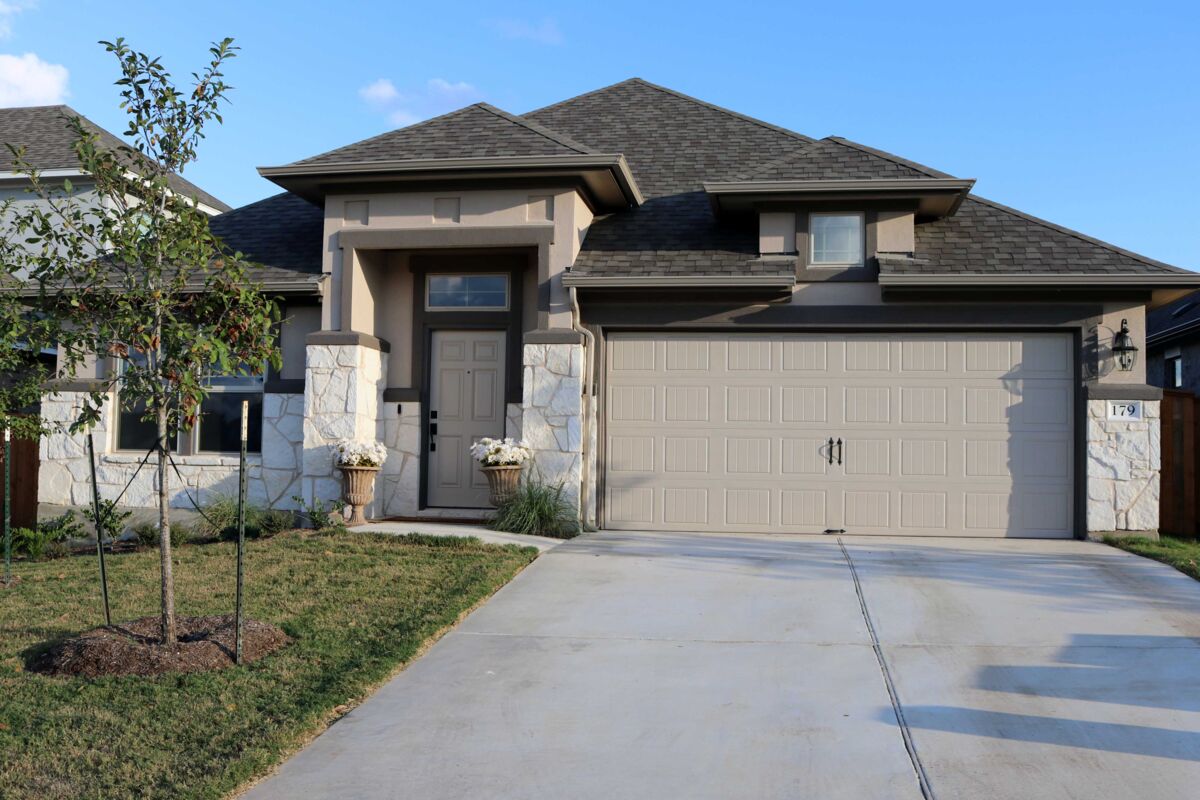 Ruby Robles - Happy Homeowner in Austin, TX