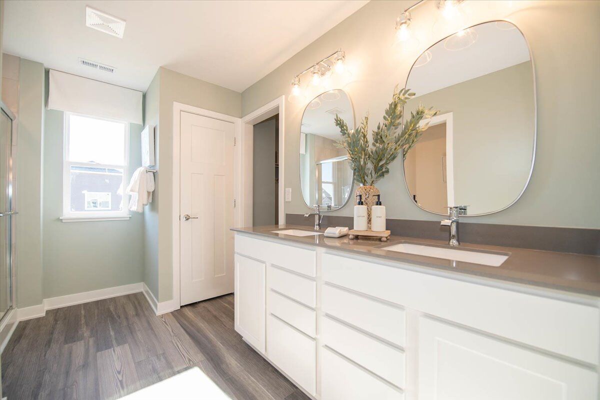 Owner's Bath