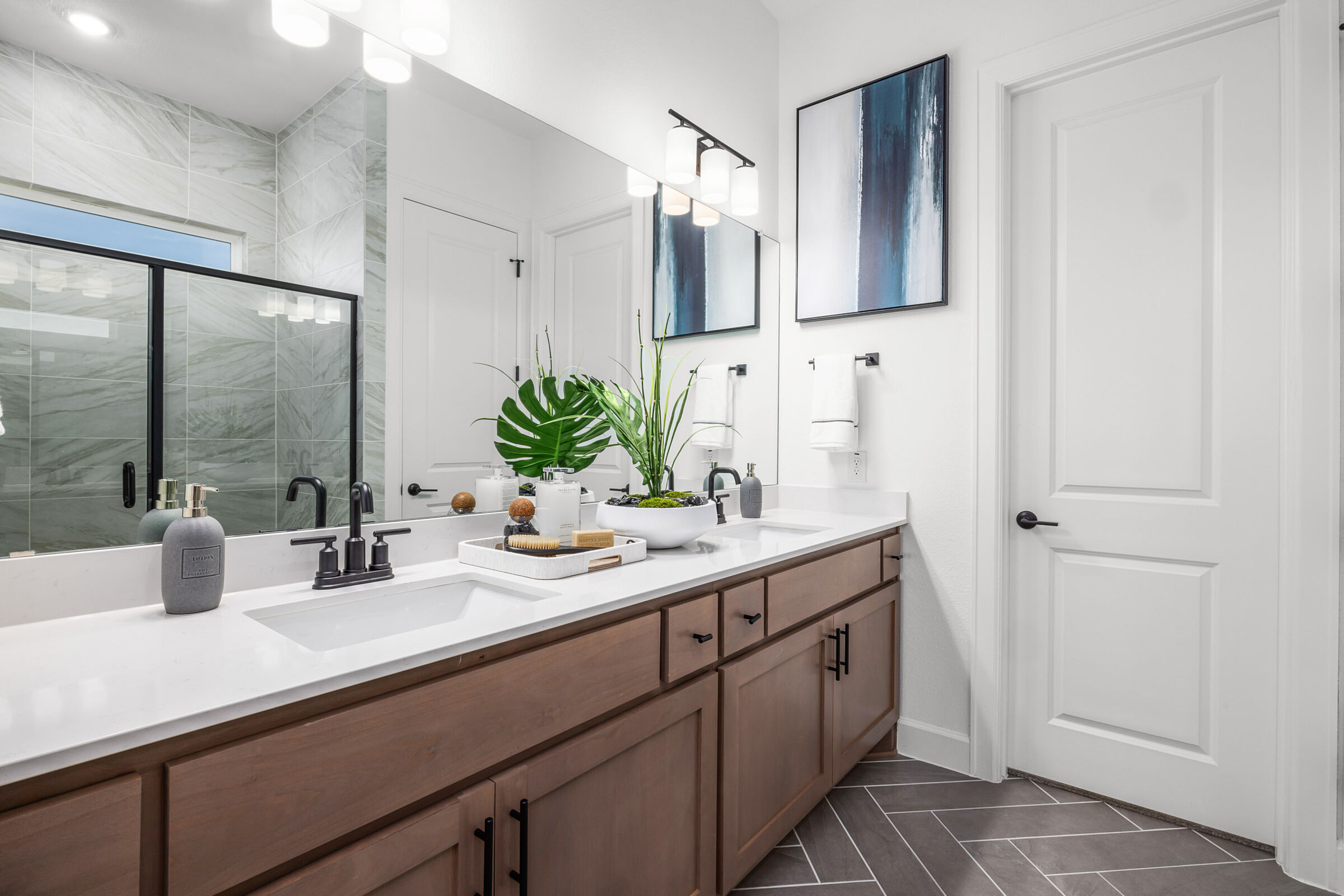 Owner's Bathroom 
