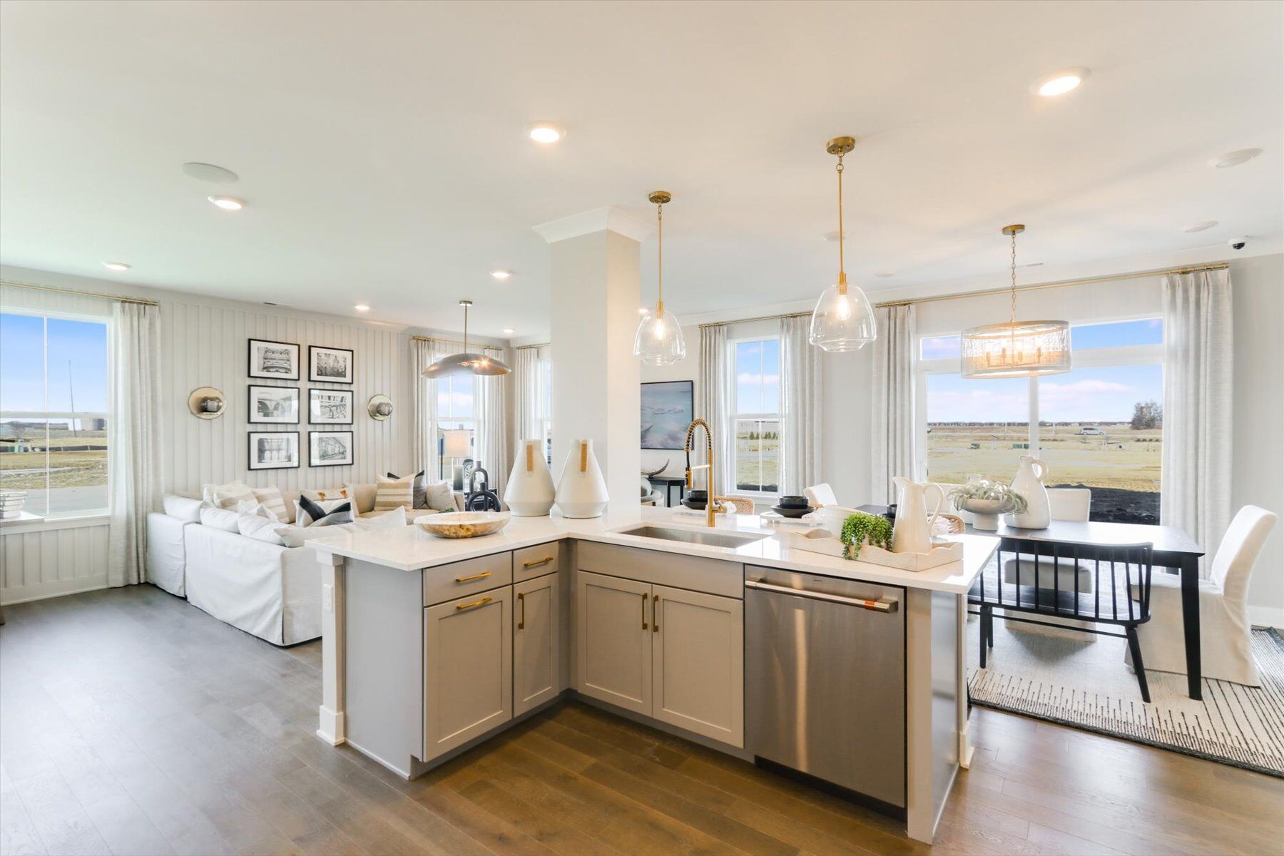Everly Trace of Naperville