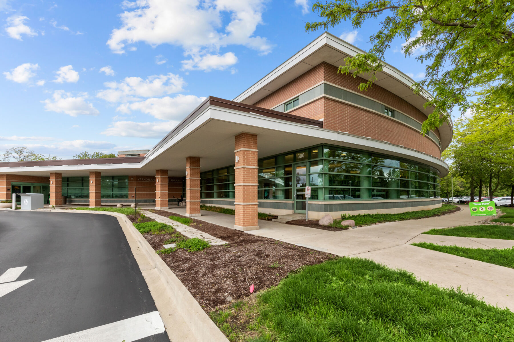 Vernon Area Public Library 