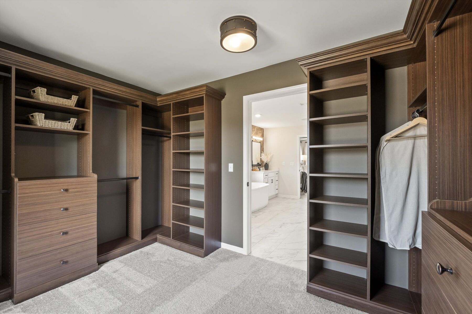 Owner's Closet