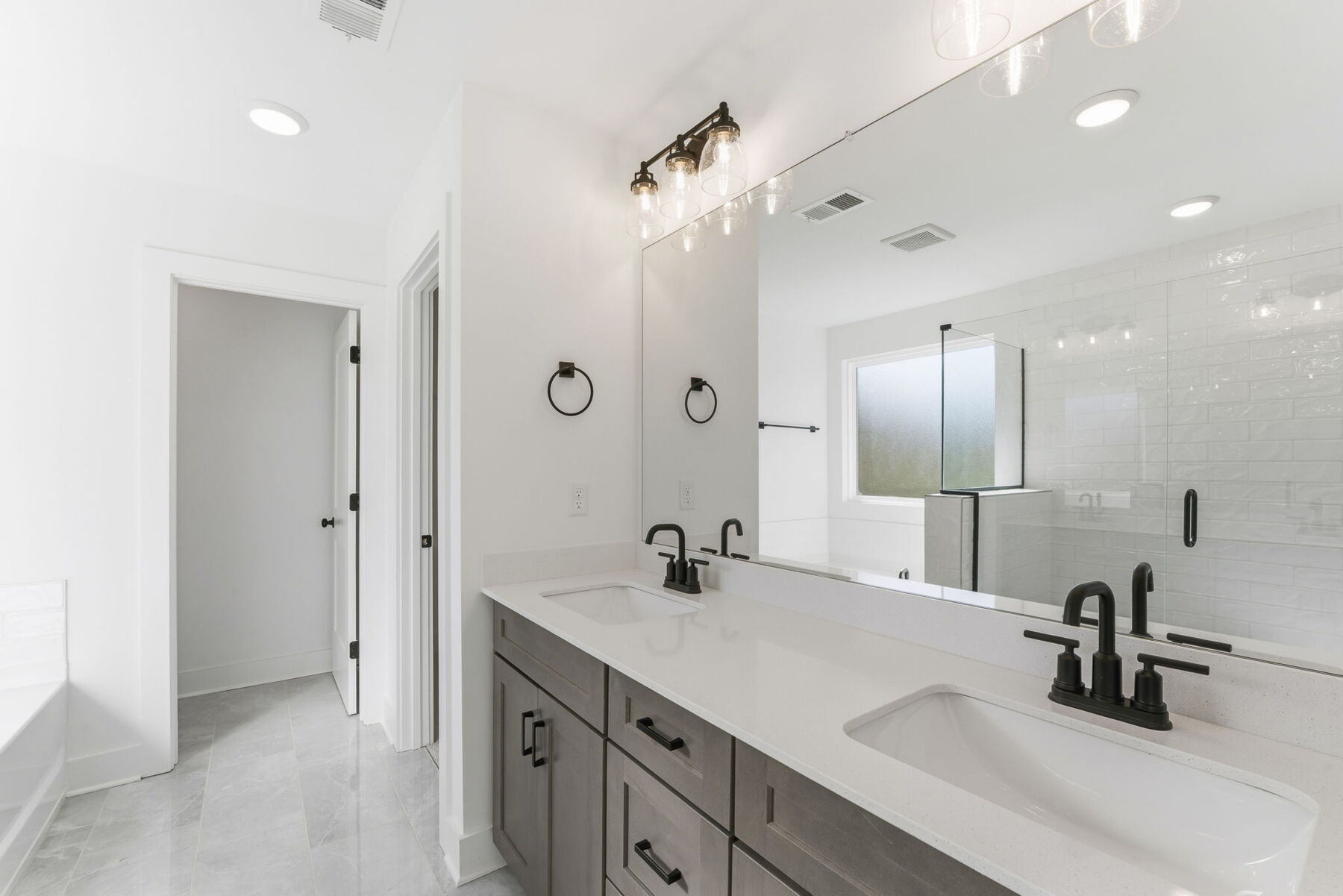 Owner's Bathroom