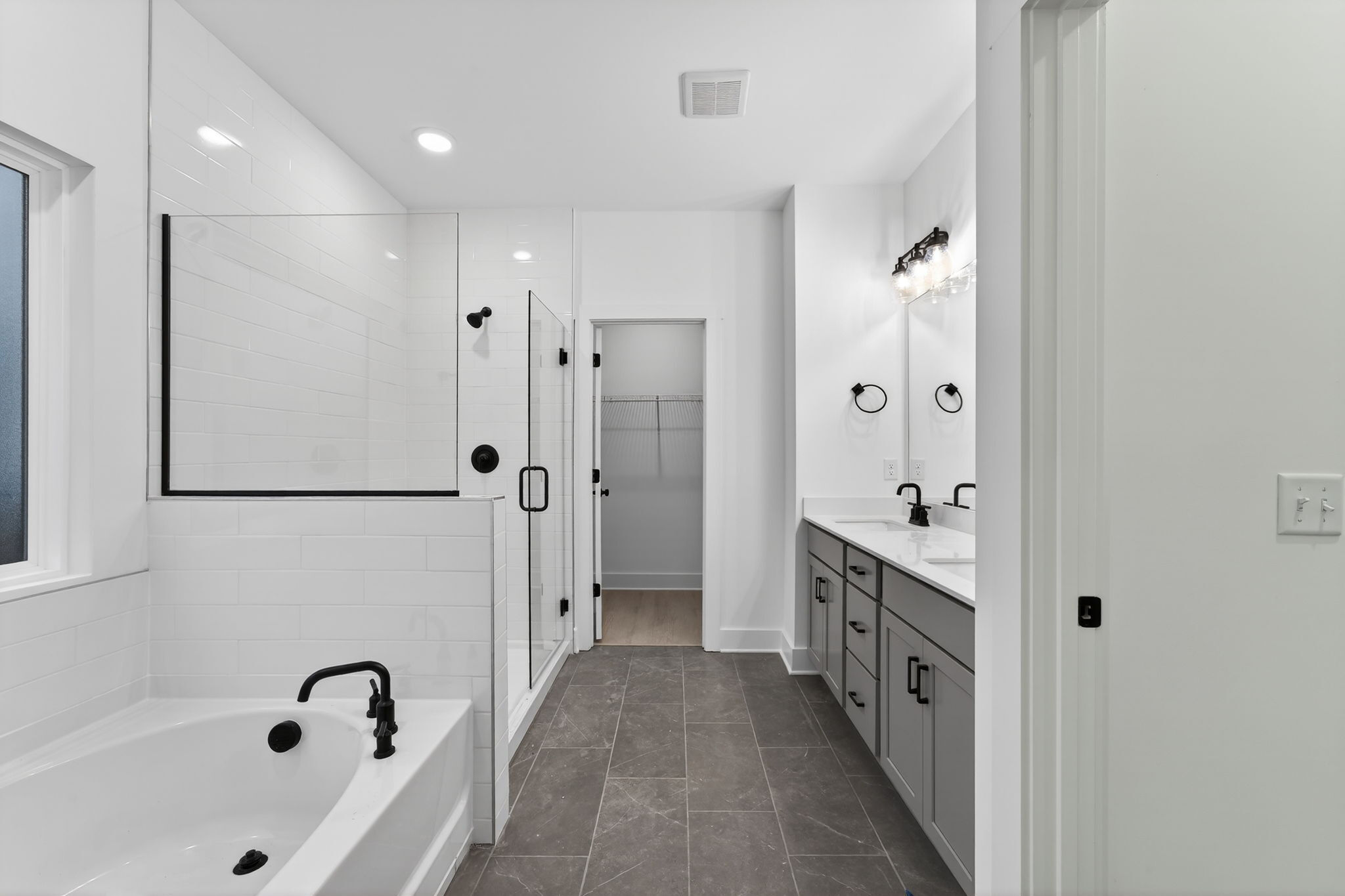 Owner's Bathroom