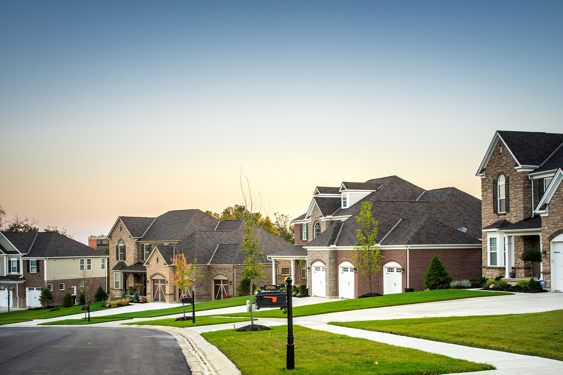 Cedarbrook Farm Streetscape