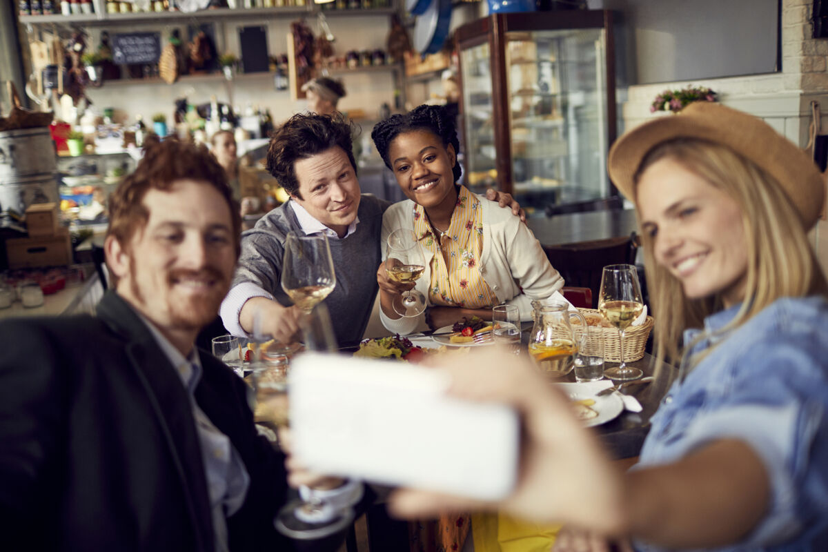 Friends enjoy themselves at a restaurant