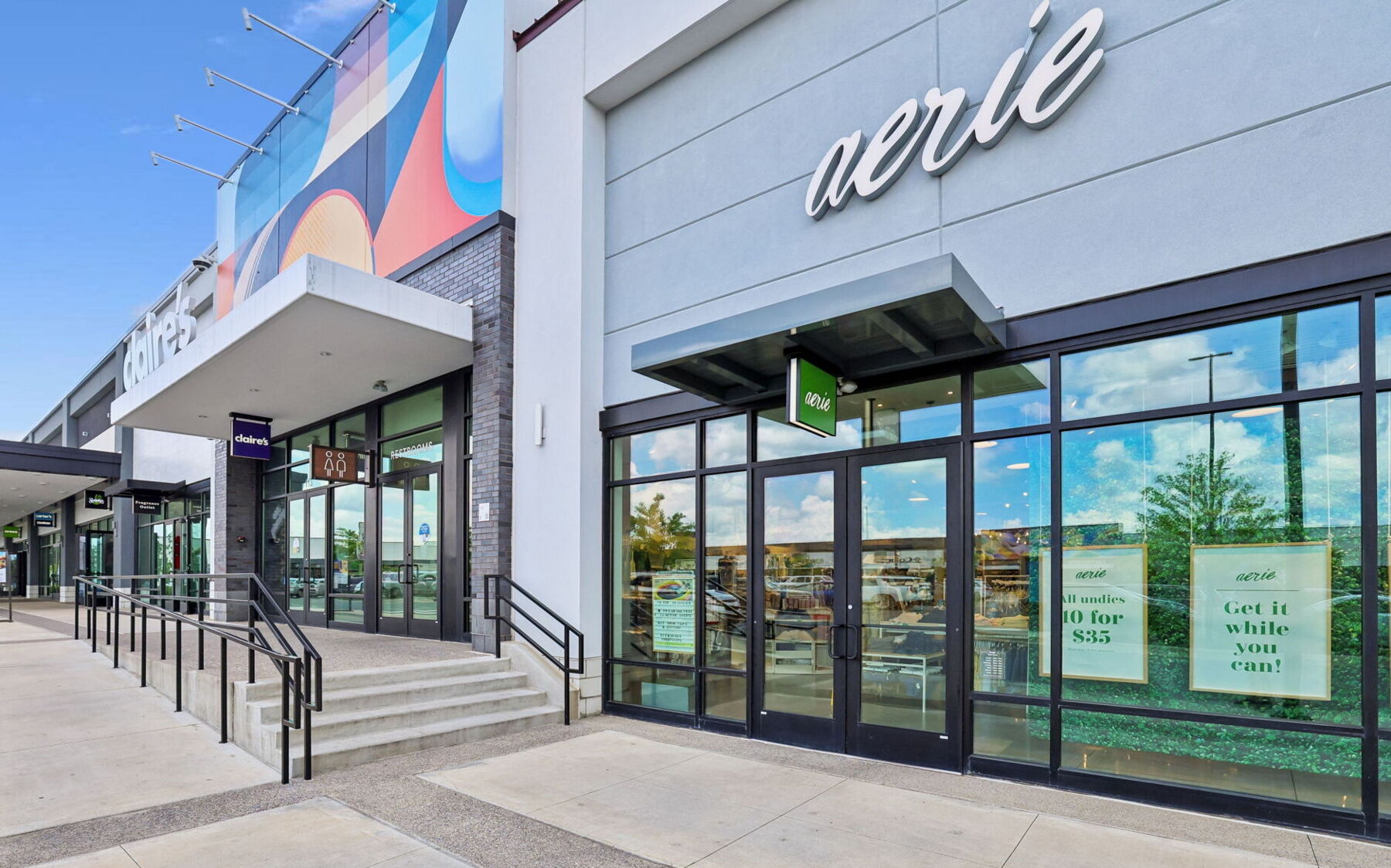 Tanger Outlet