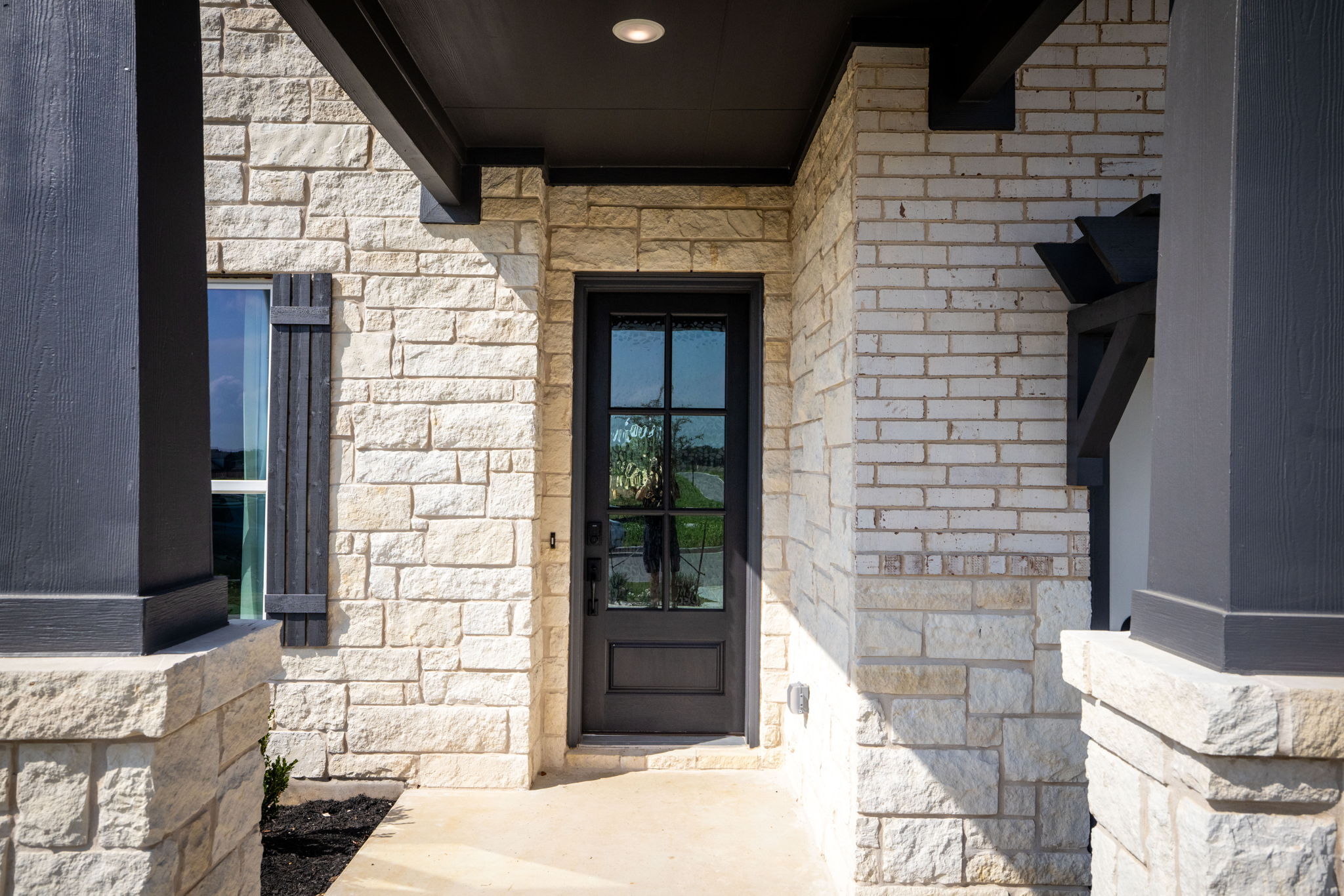 Belmont II Model Front Exterior