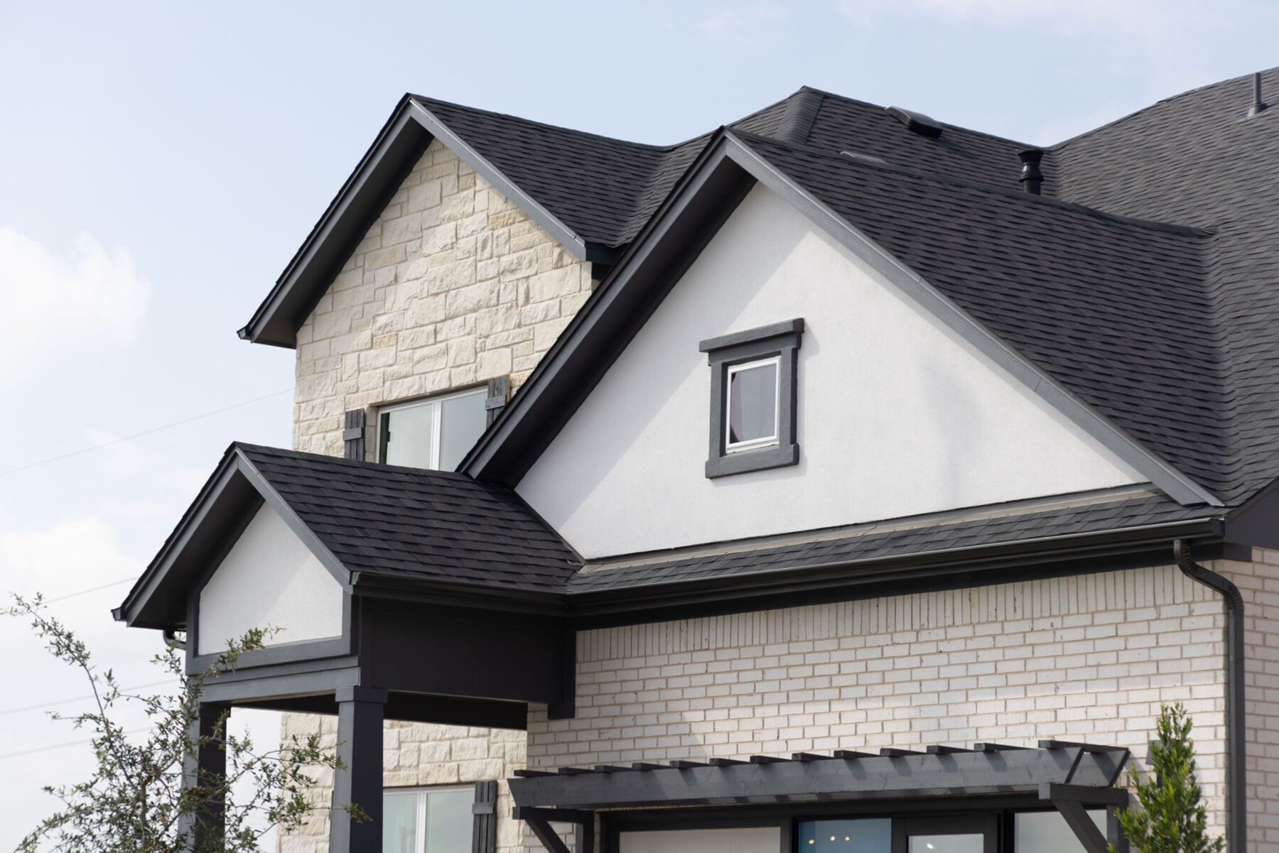 Belmont II Model Front Exterior
