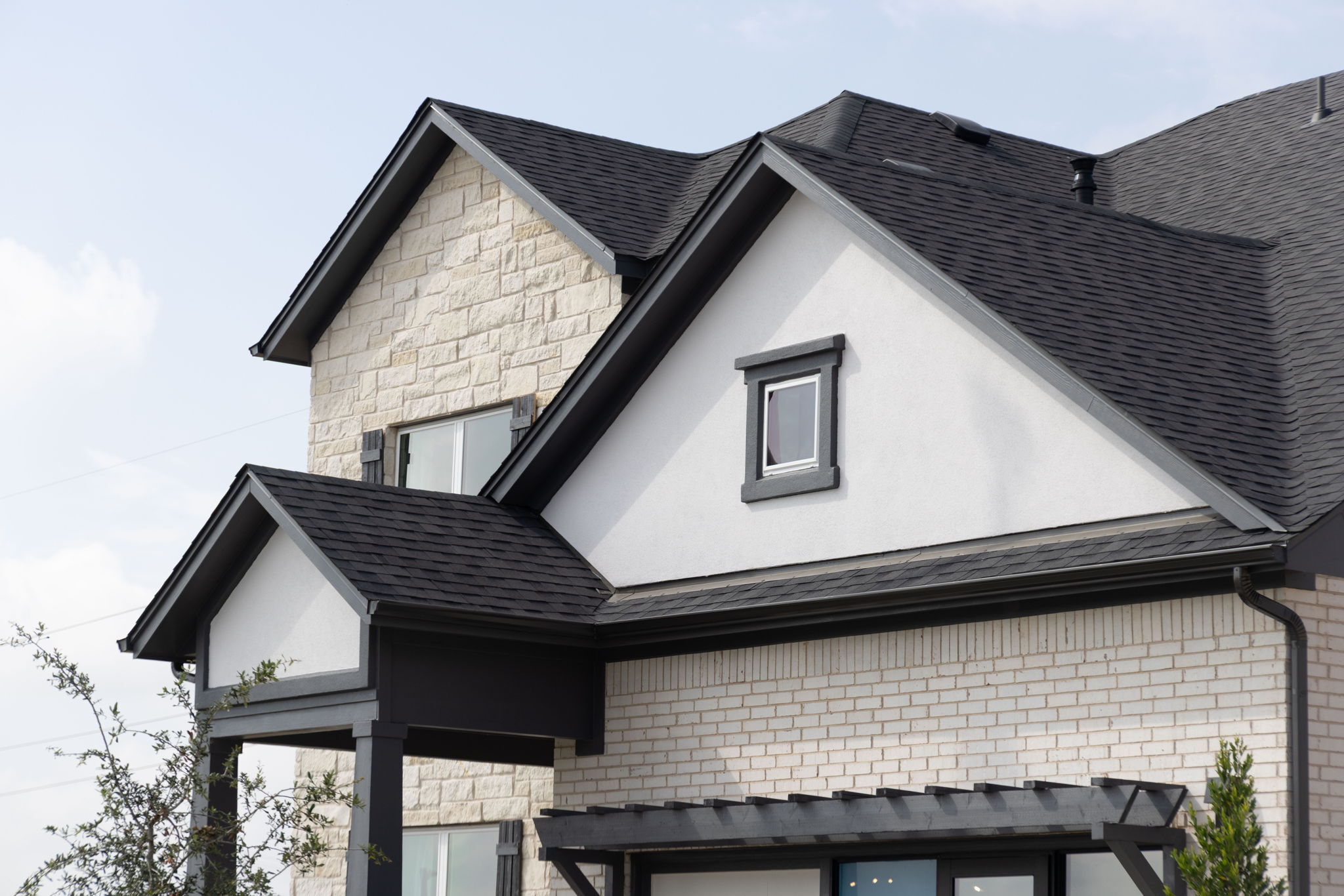 Belmont II Model Front Exterior