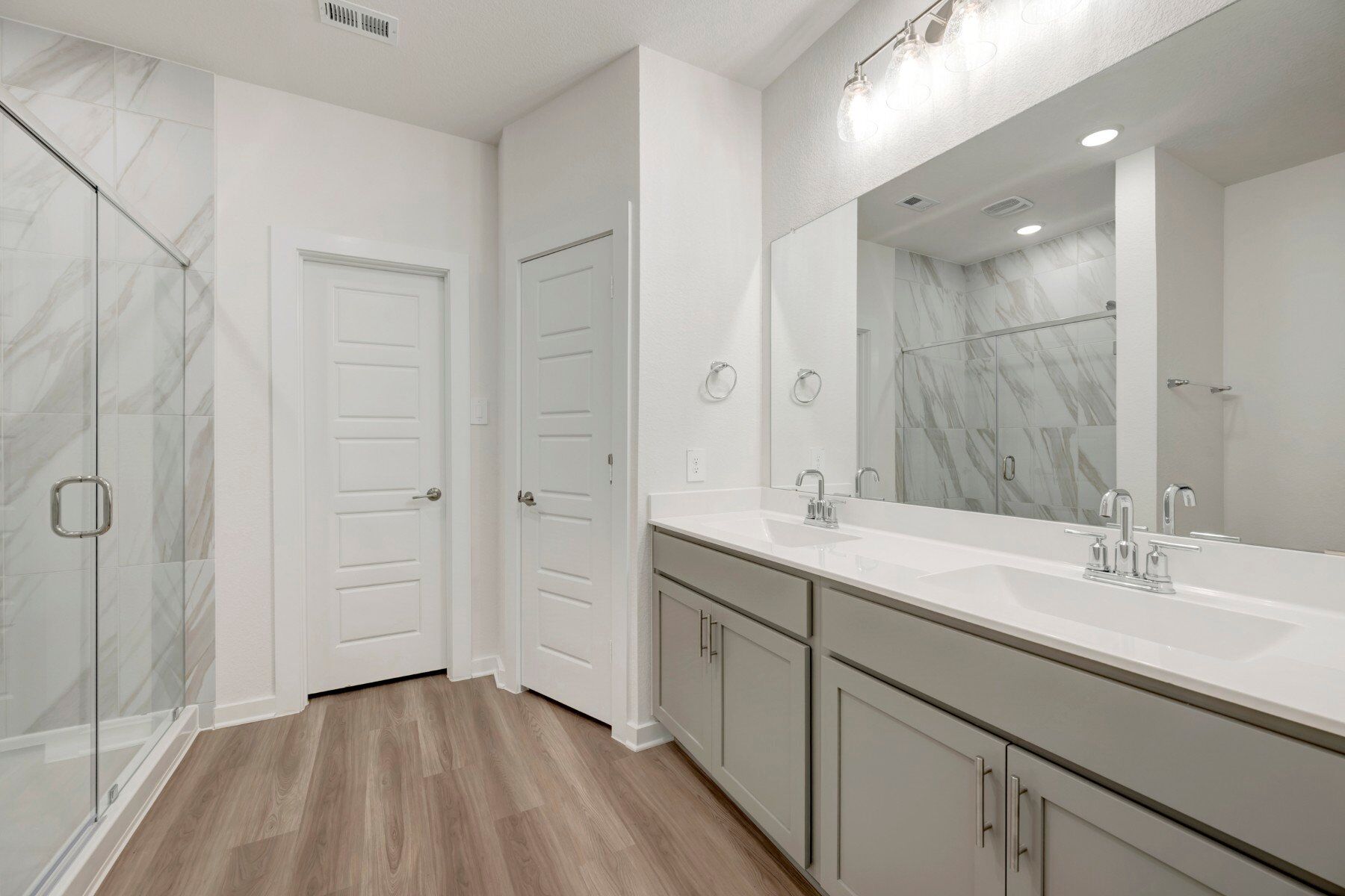 Owner's Bathroom