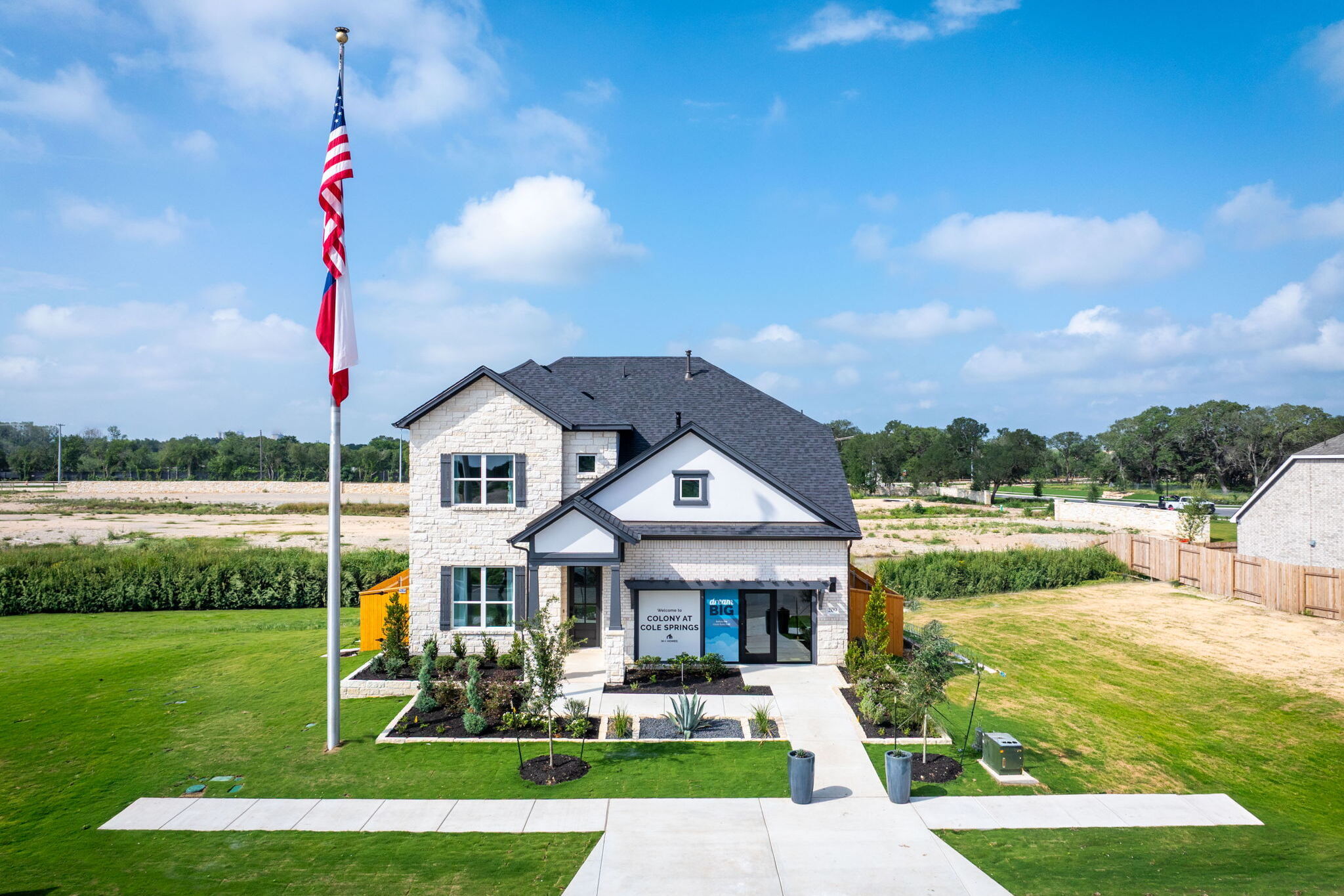 Belmont II Model Front Exterior