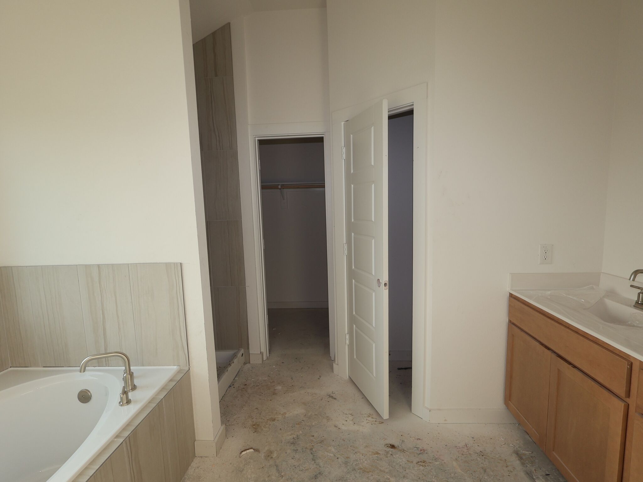 Owner's Bathroom
