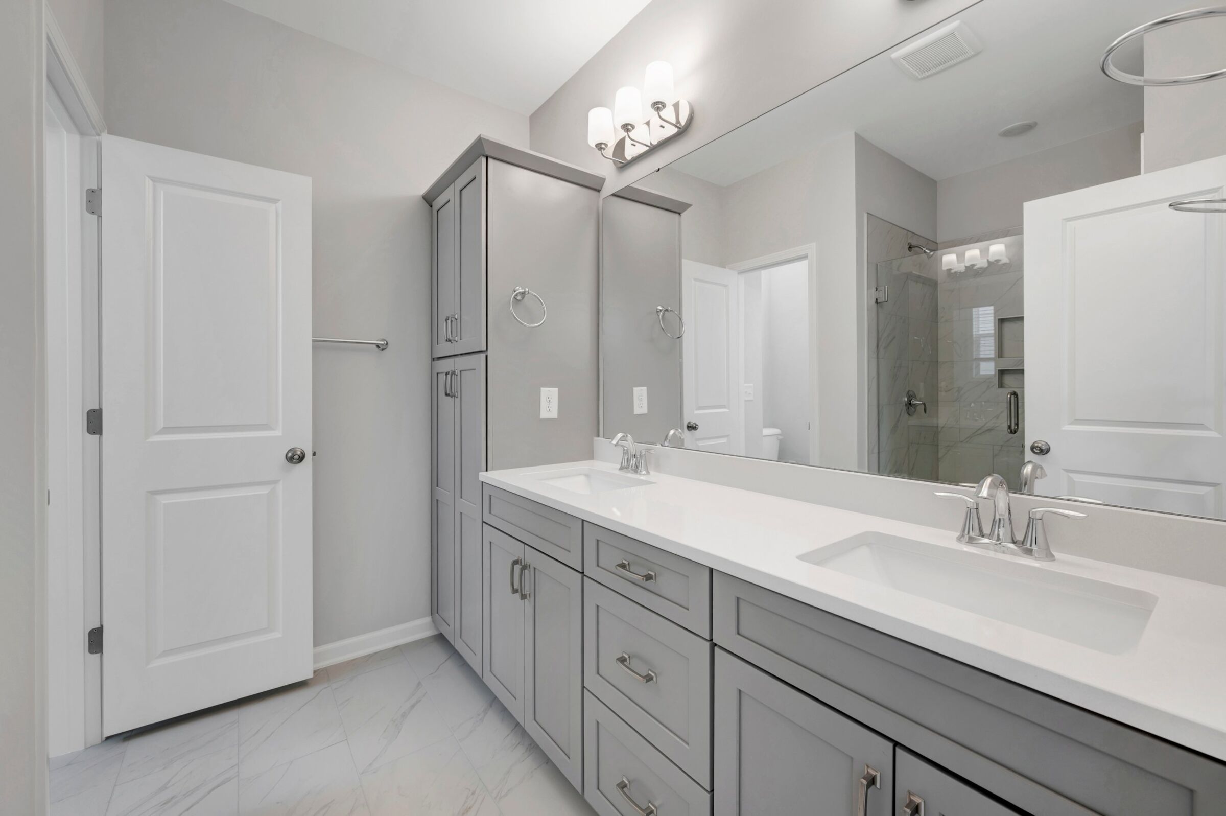 Owner's Bathroom