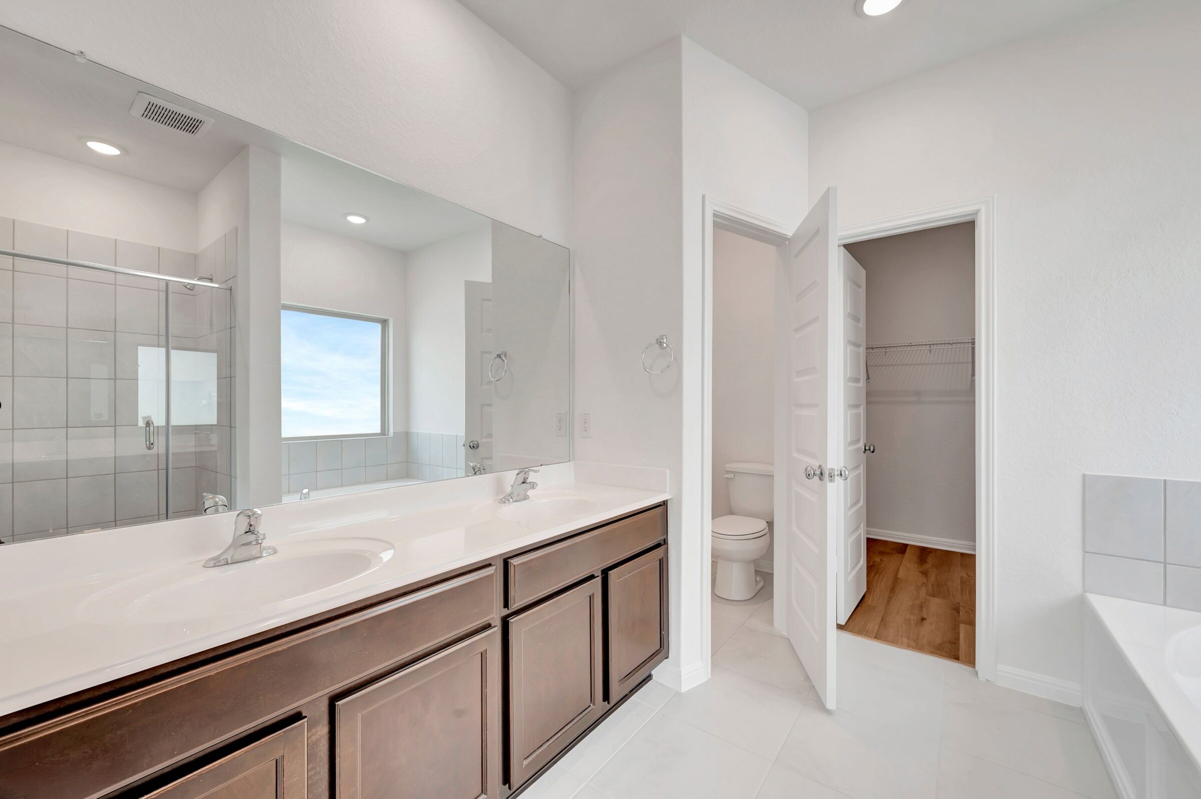 Owner's Bathroom