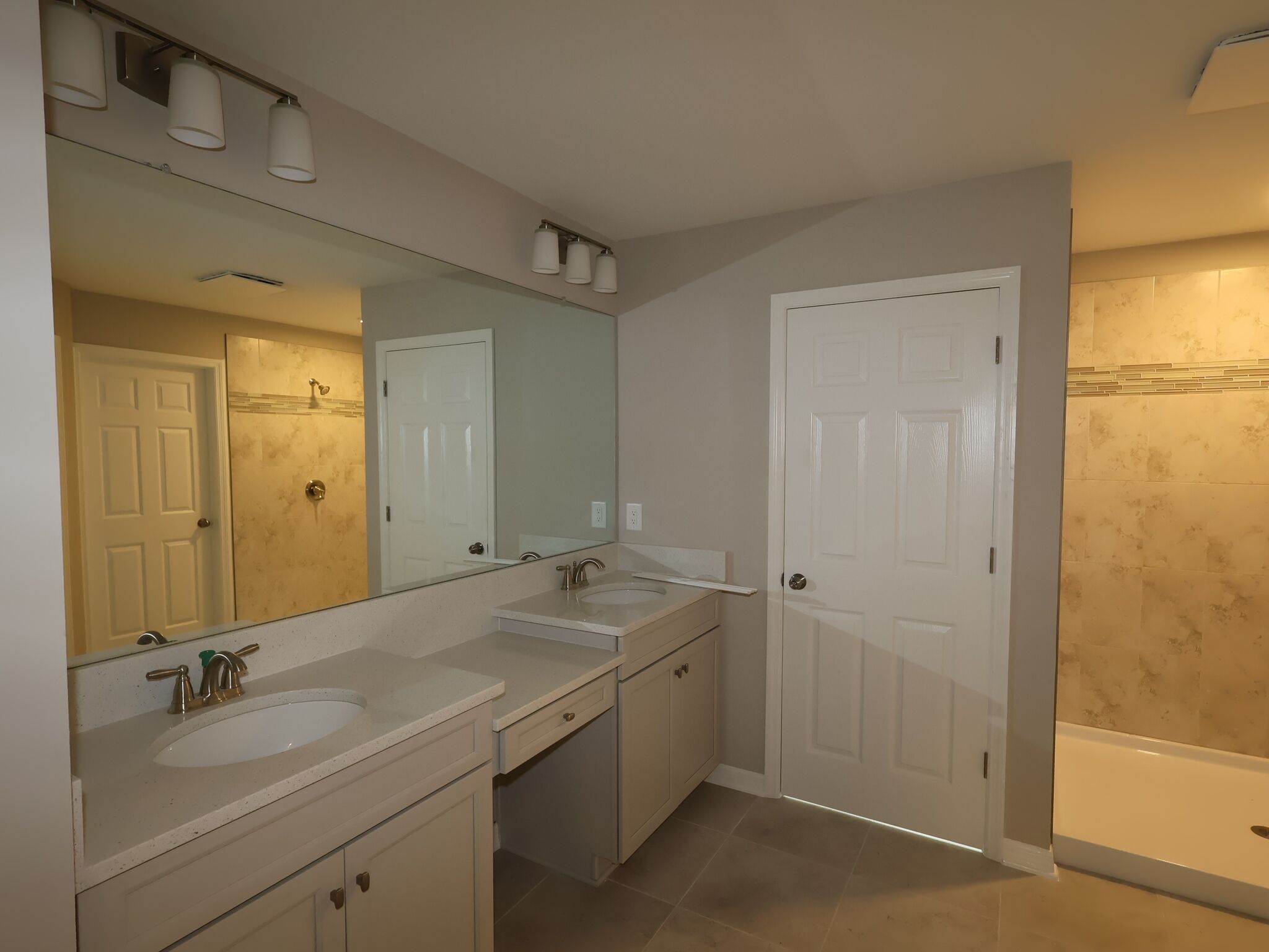 Owner's Bathroom