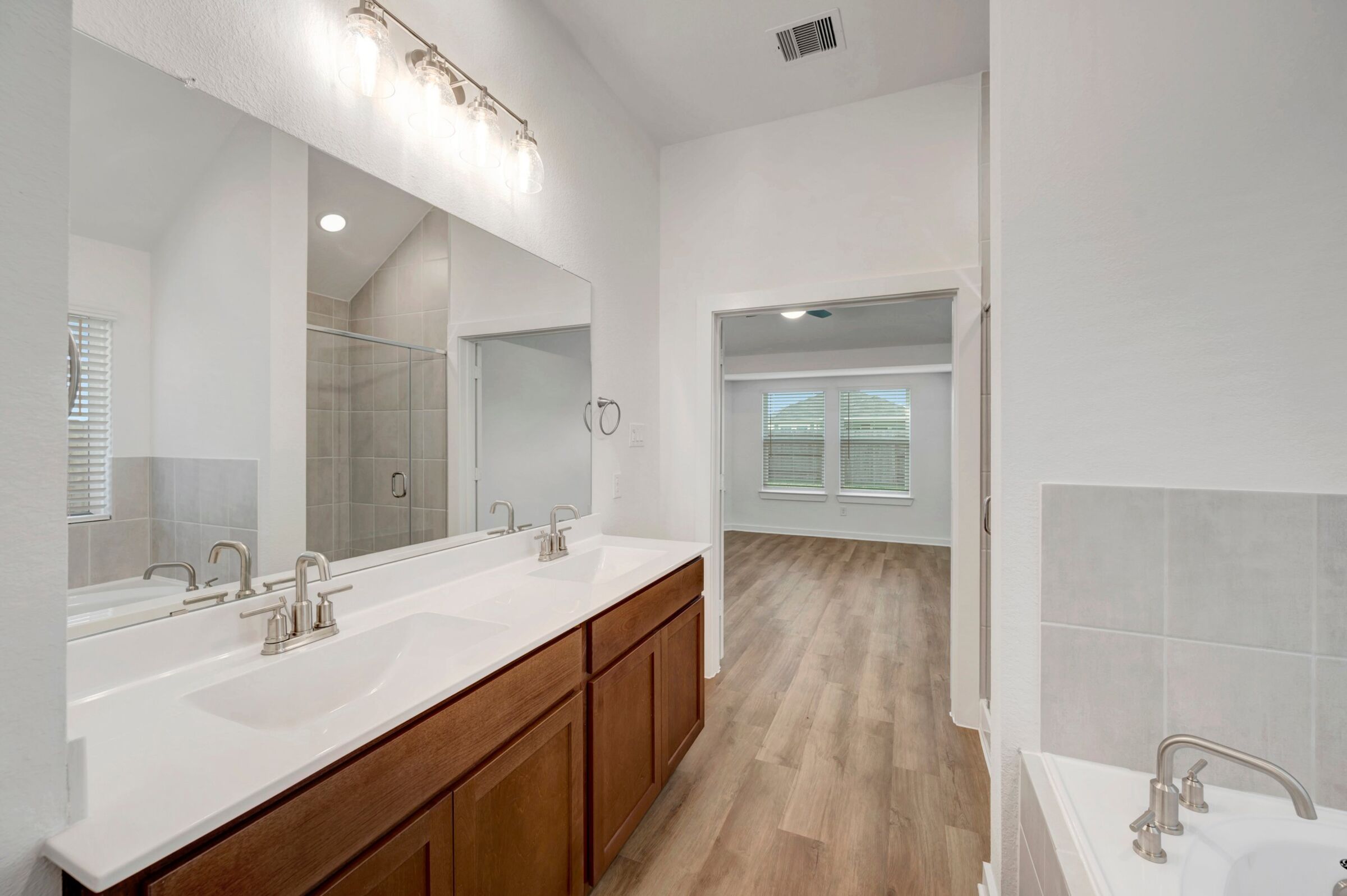 Owner's Bathroom