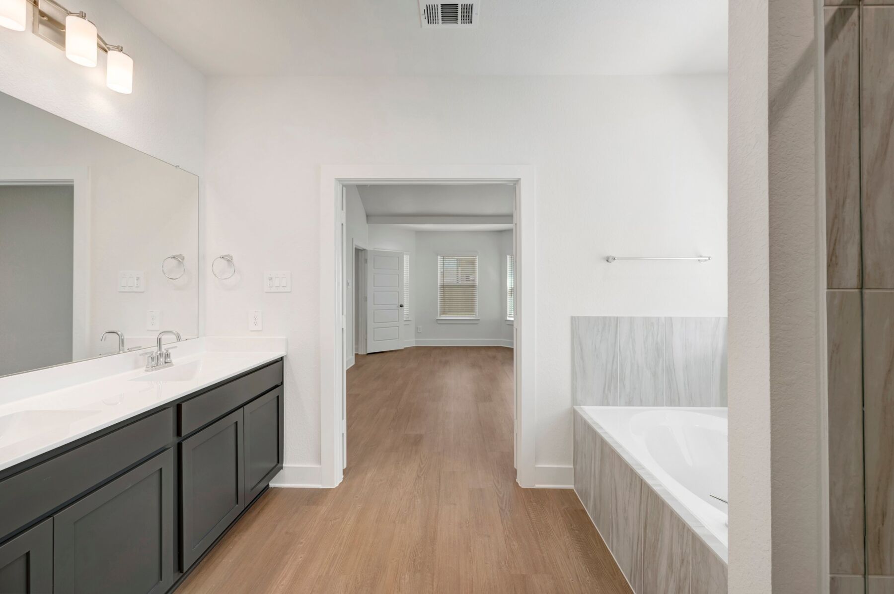 Owner's Bathroom