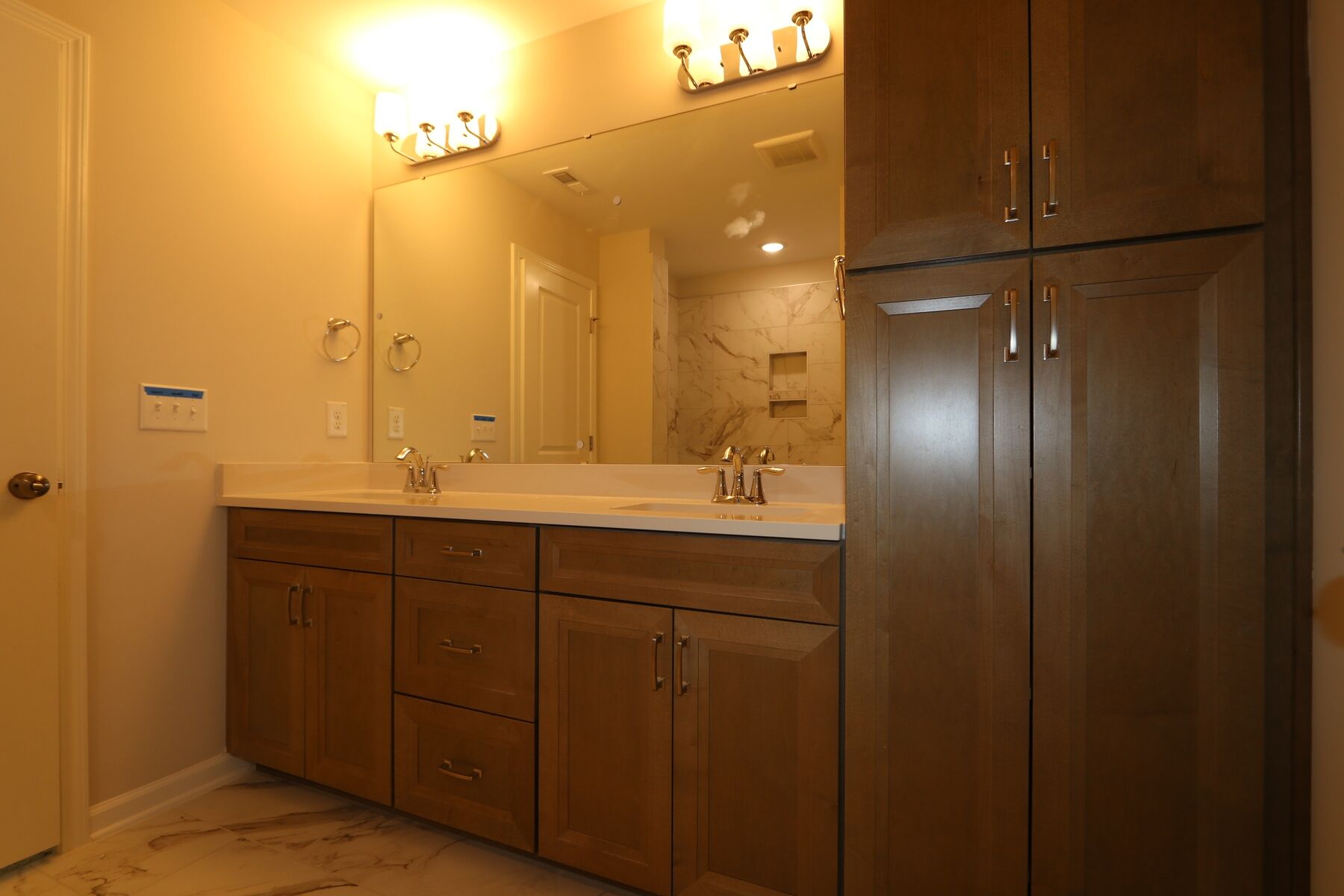 Owner's Bathroom