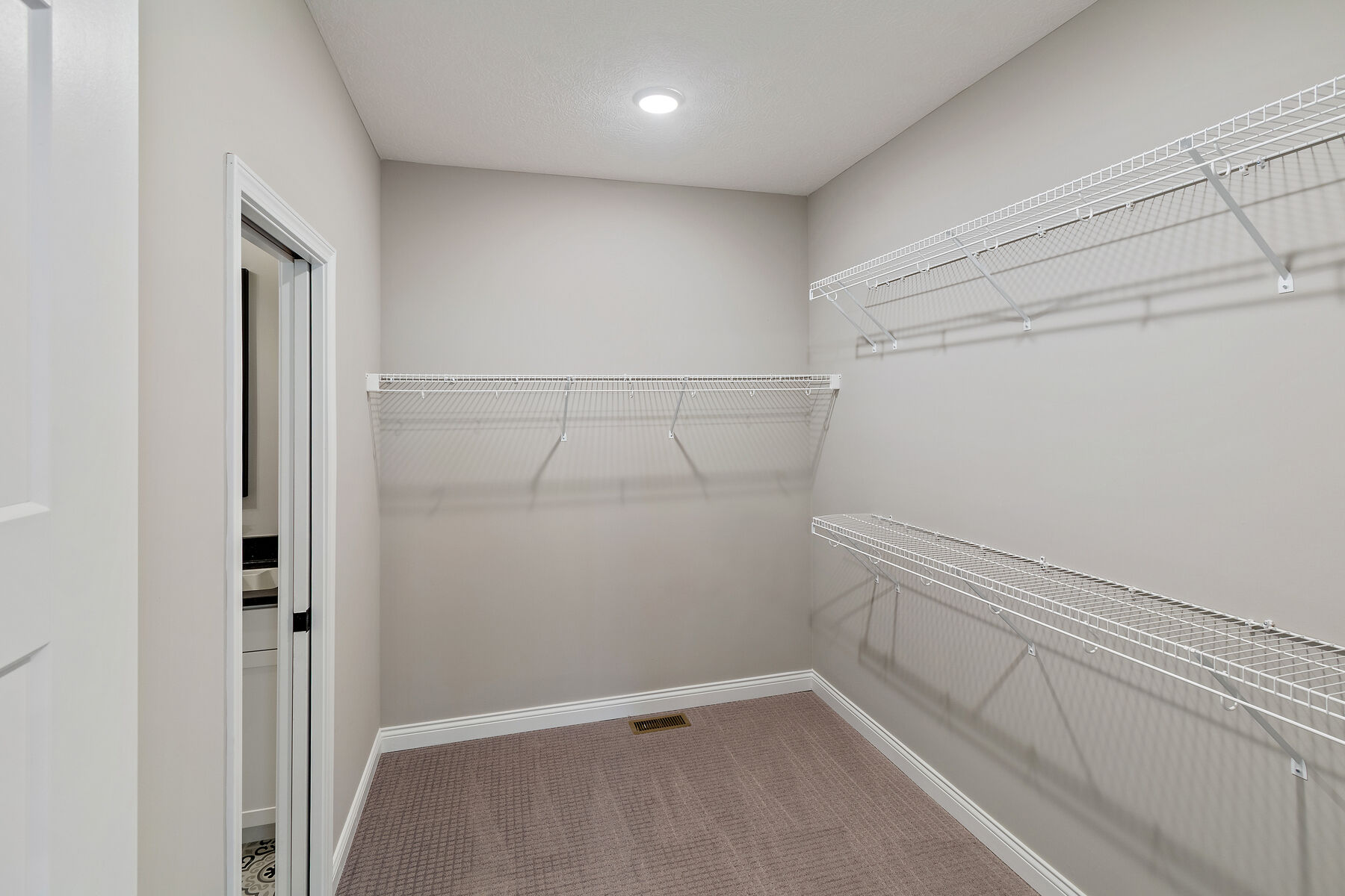 Owner's Closet