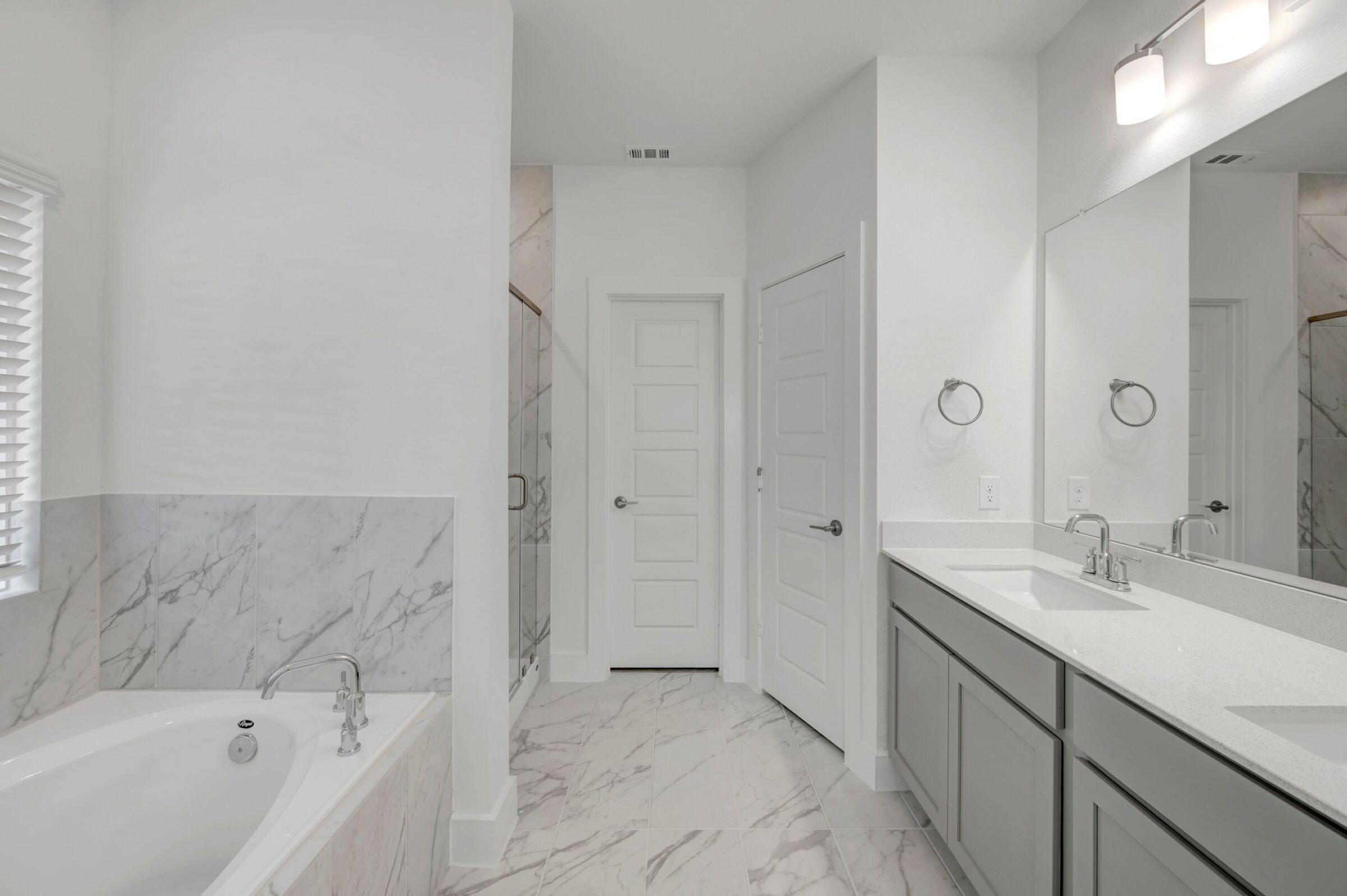 Owner's Bathroom