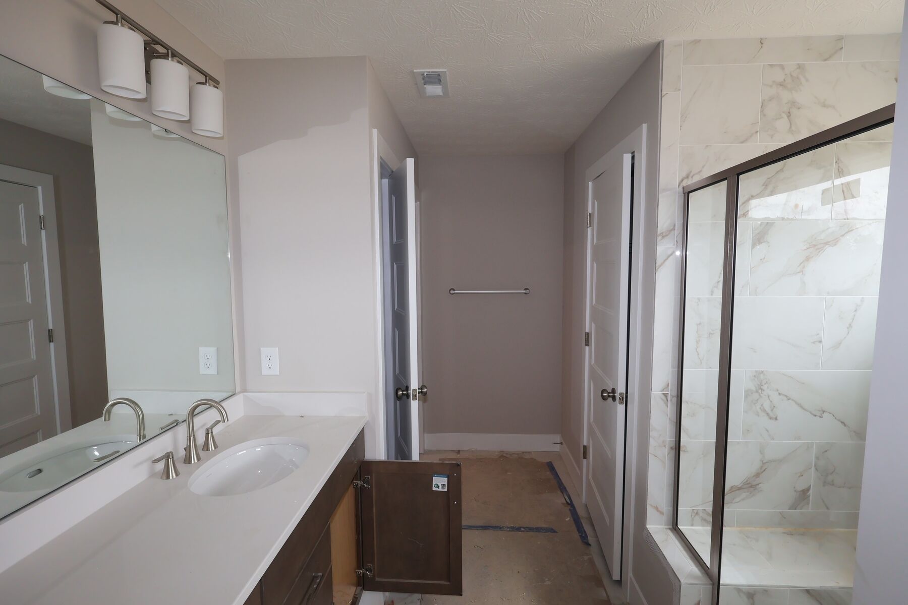 Owner's Bathroom