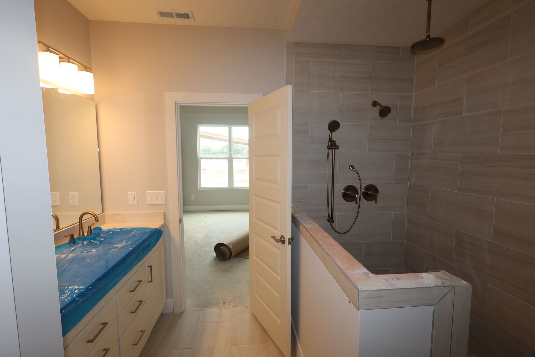Owner's Bathroom