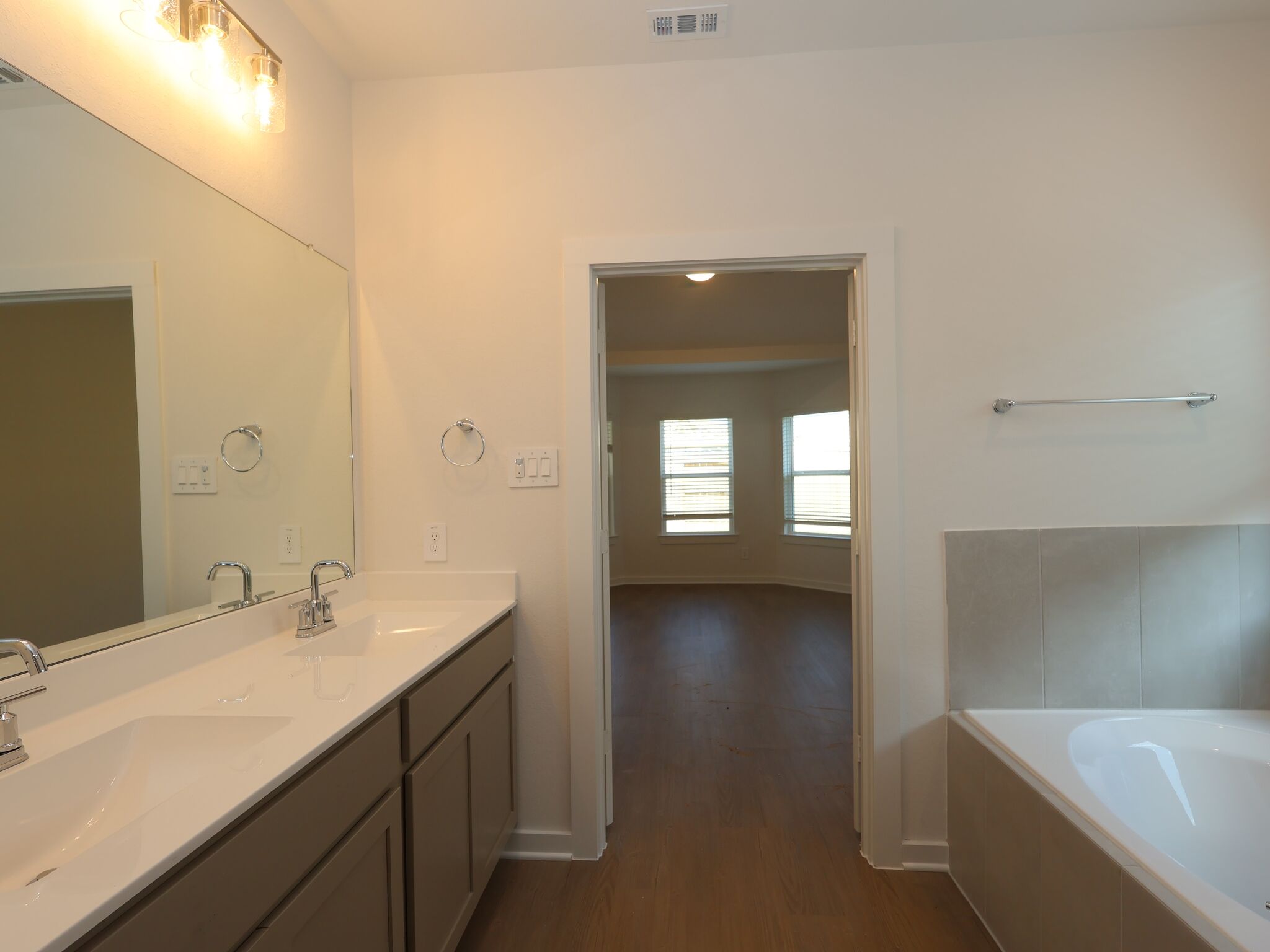 Owner's Bathroom