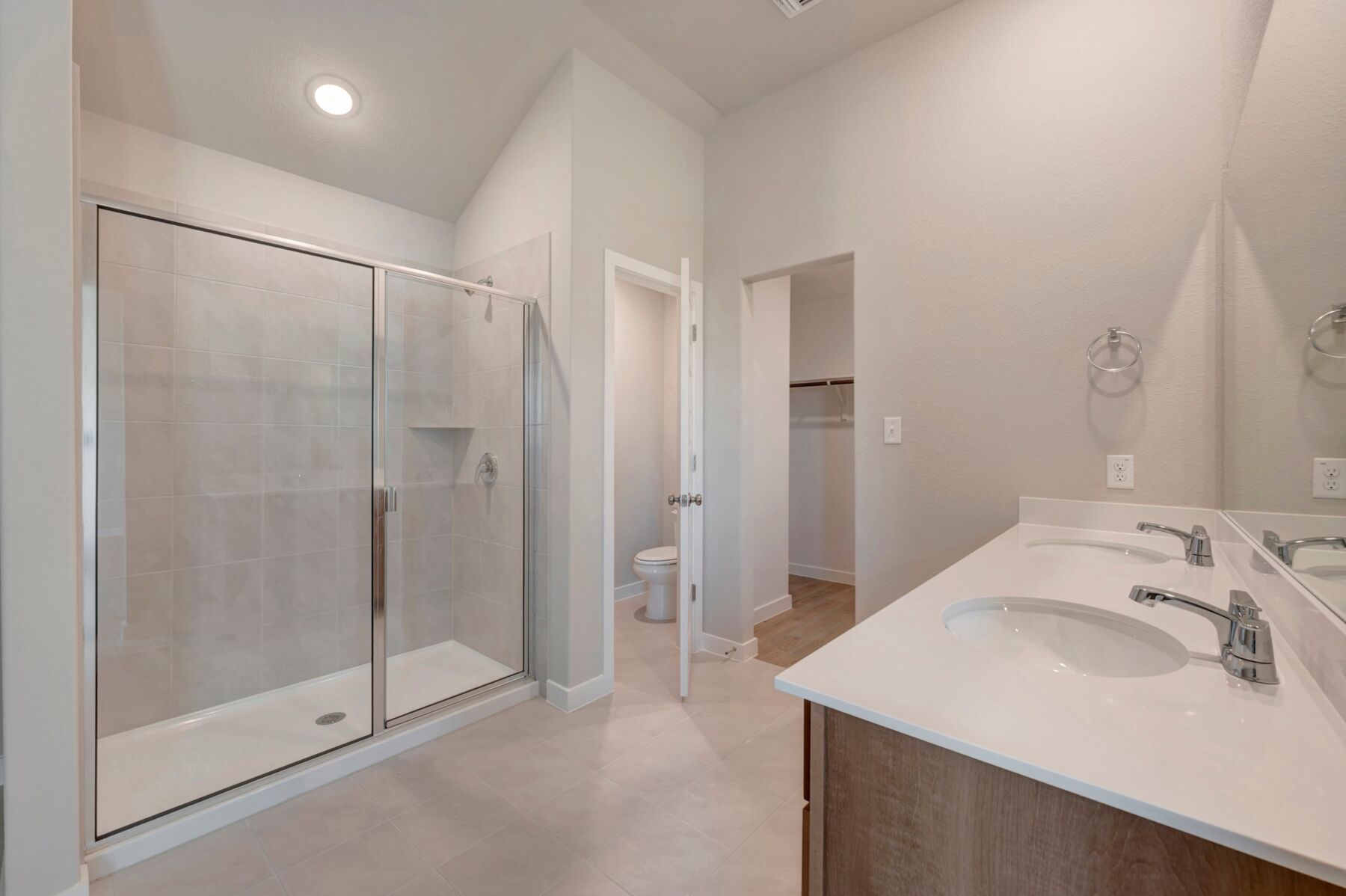 Owner's Bathroom