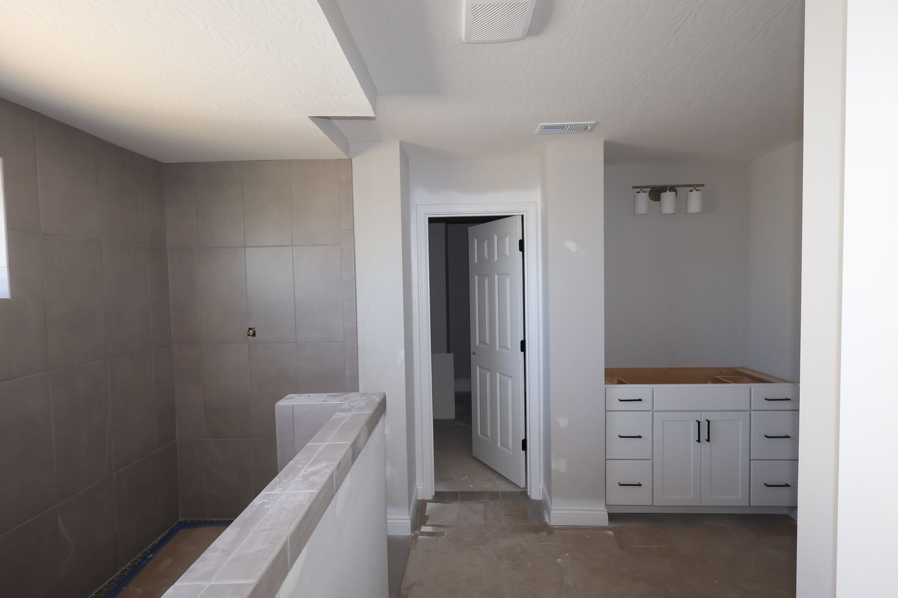 Owner's Bathroom