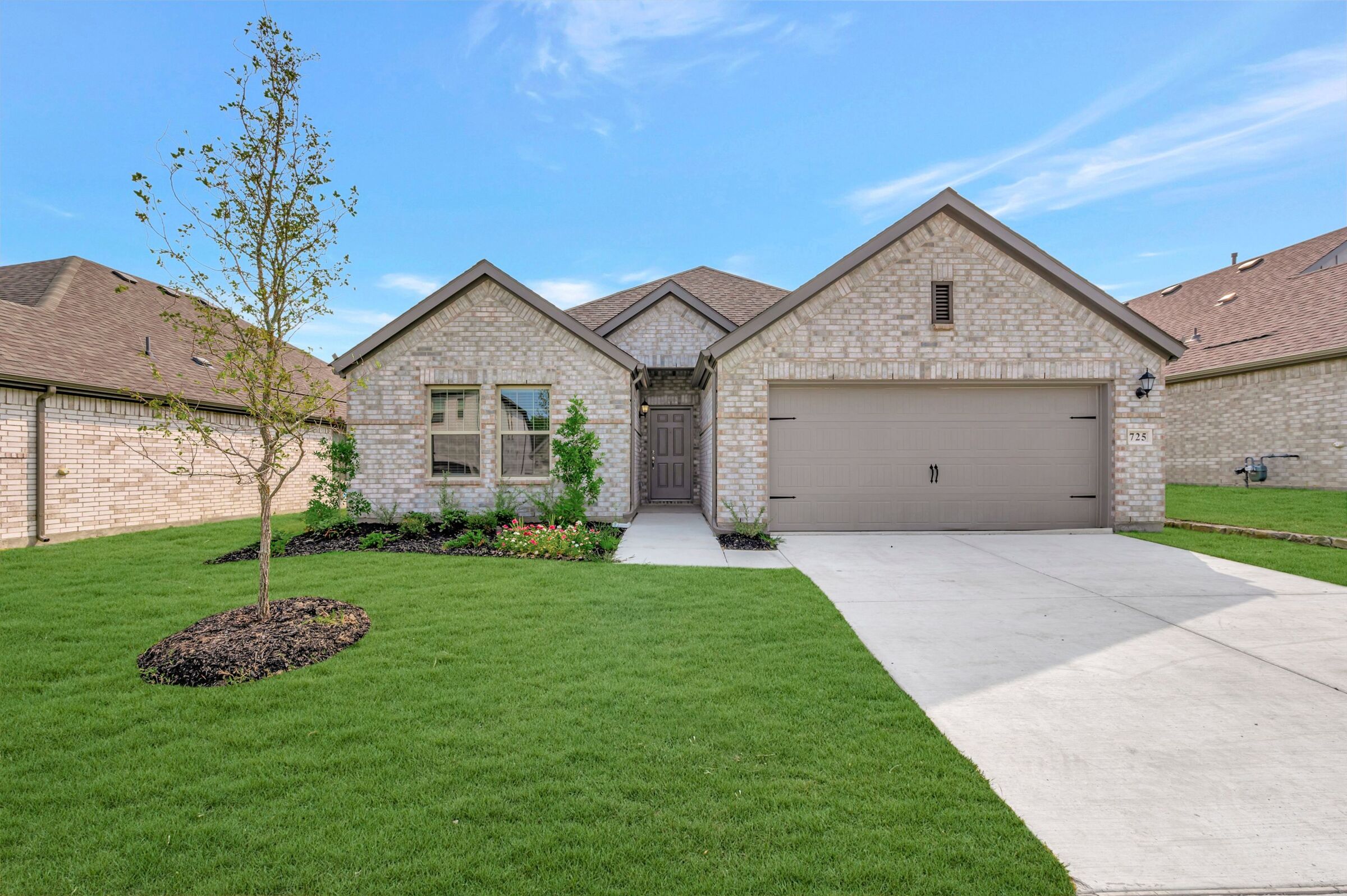 725 Grand Dale Drive