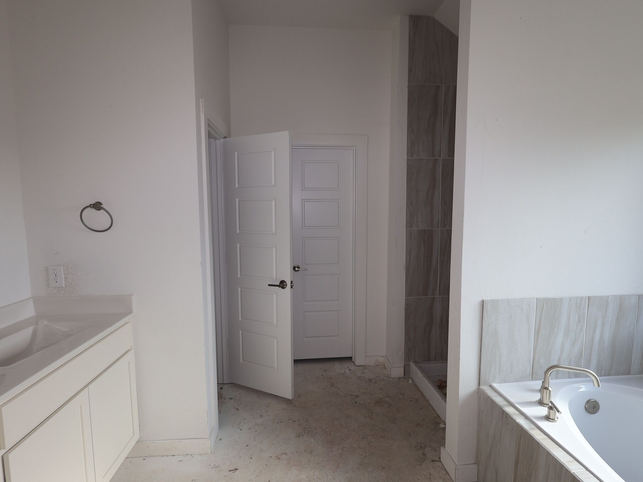 Owner's Bathroom