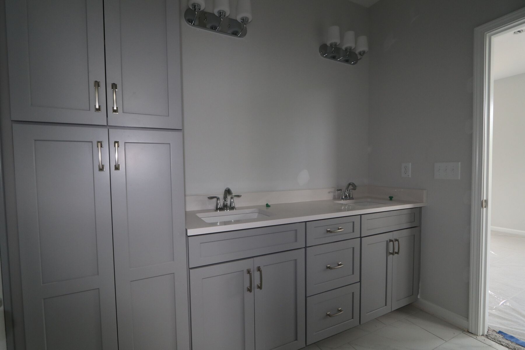Owner's Bathroom