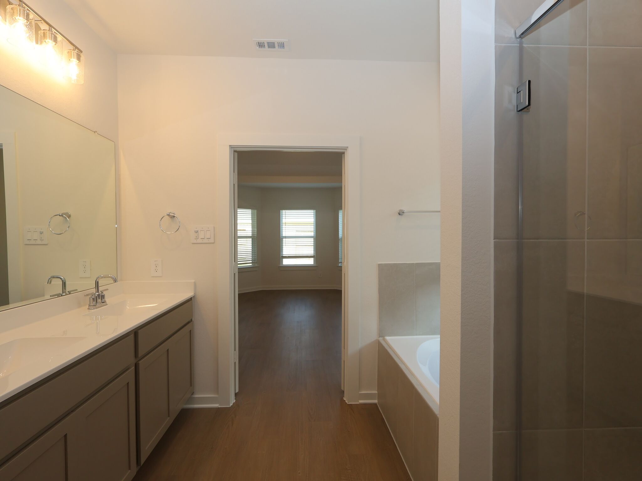 Owner's Bathroom