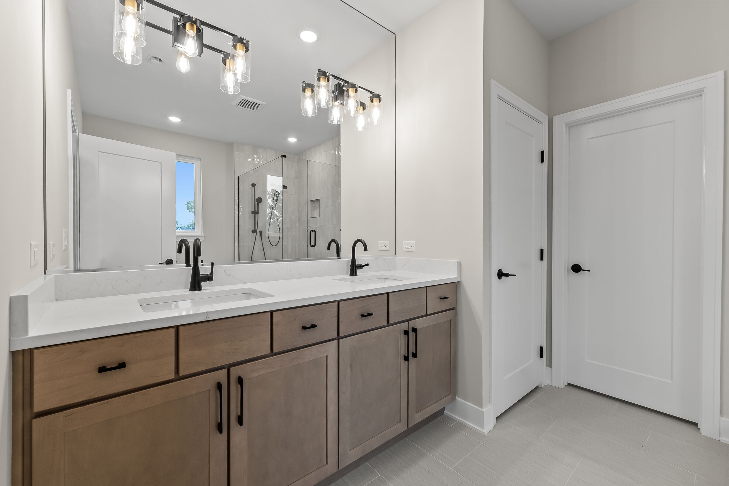 Owner's Bathroom