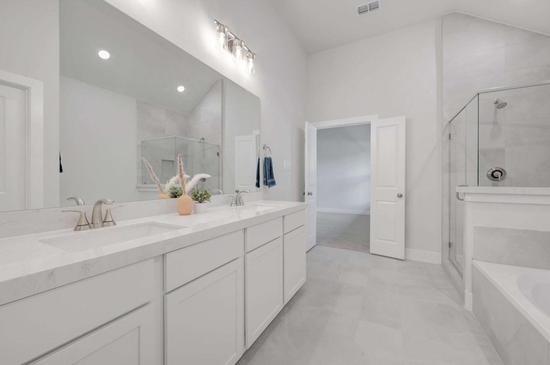 Owner's Bathroom