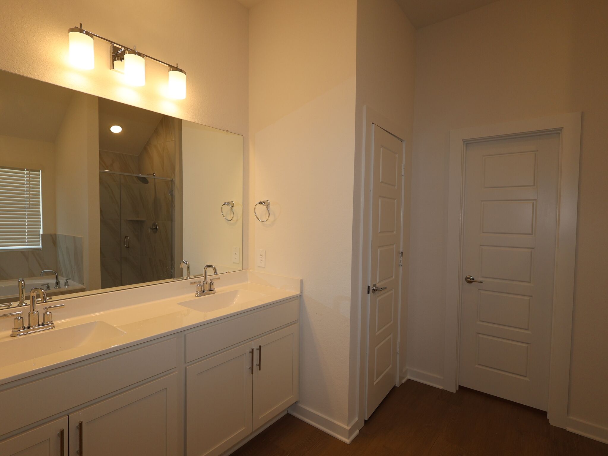 Owner's Bathroom