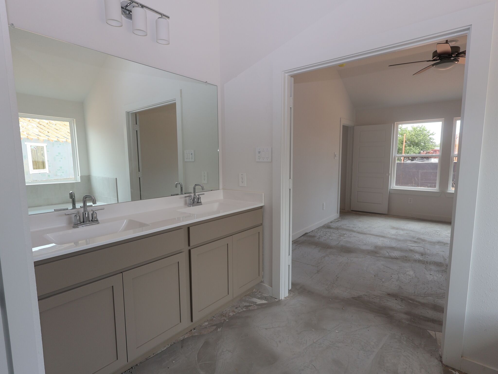 Owner's Bathroom