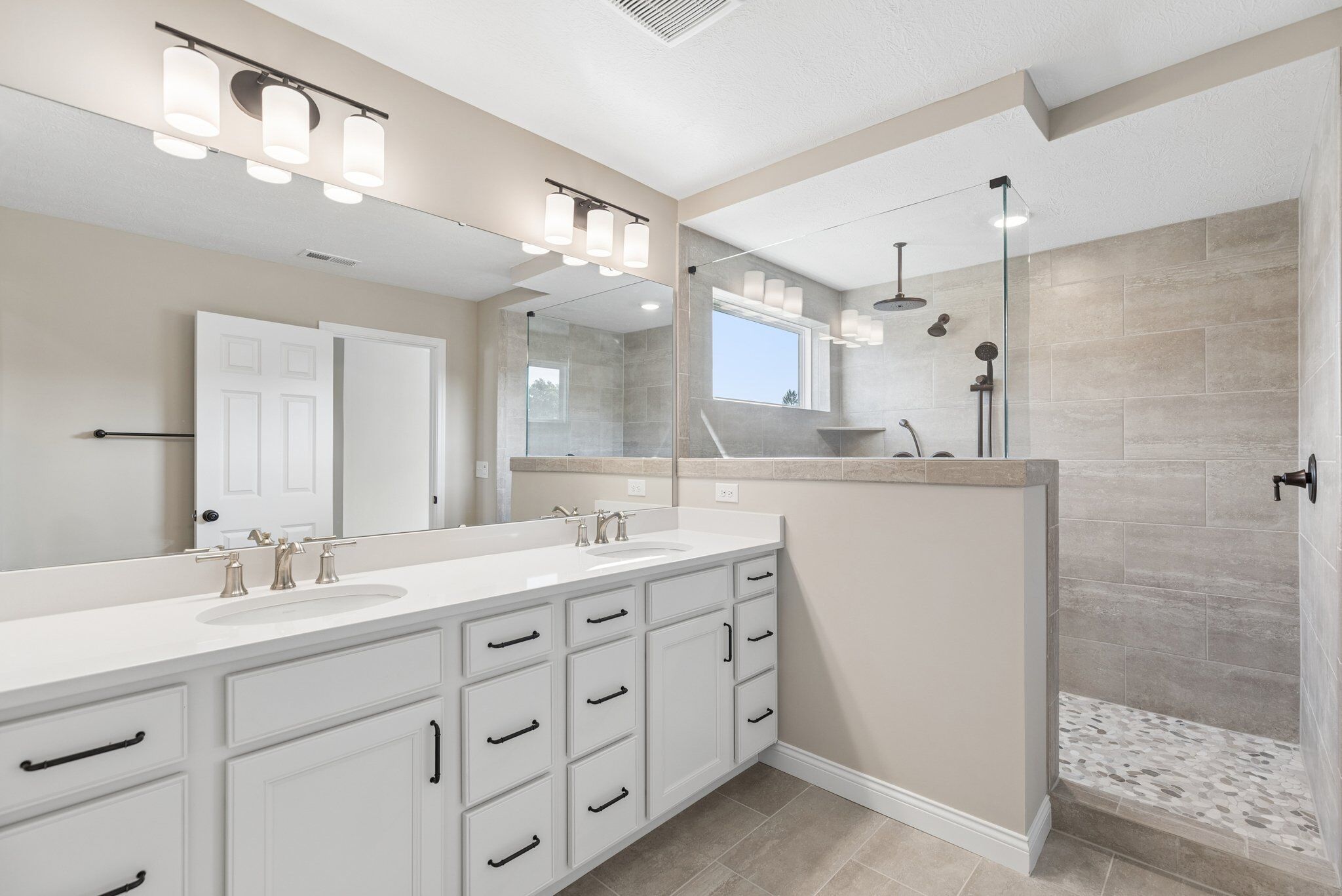 Owner's Bathroom