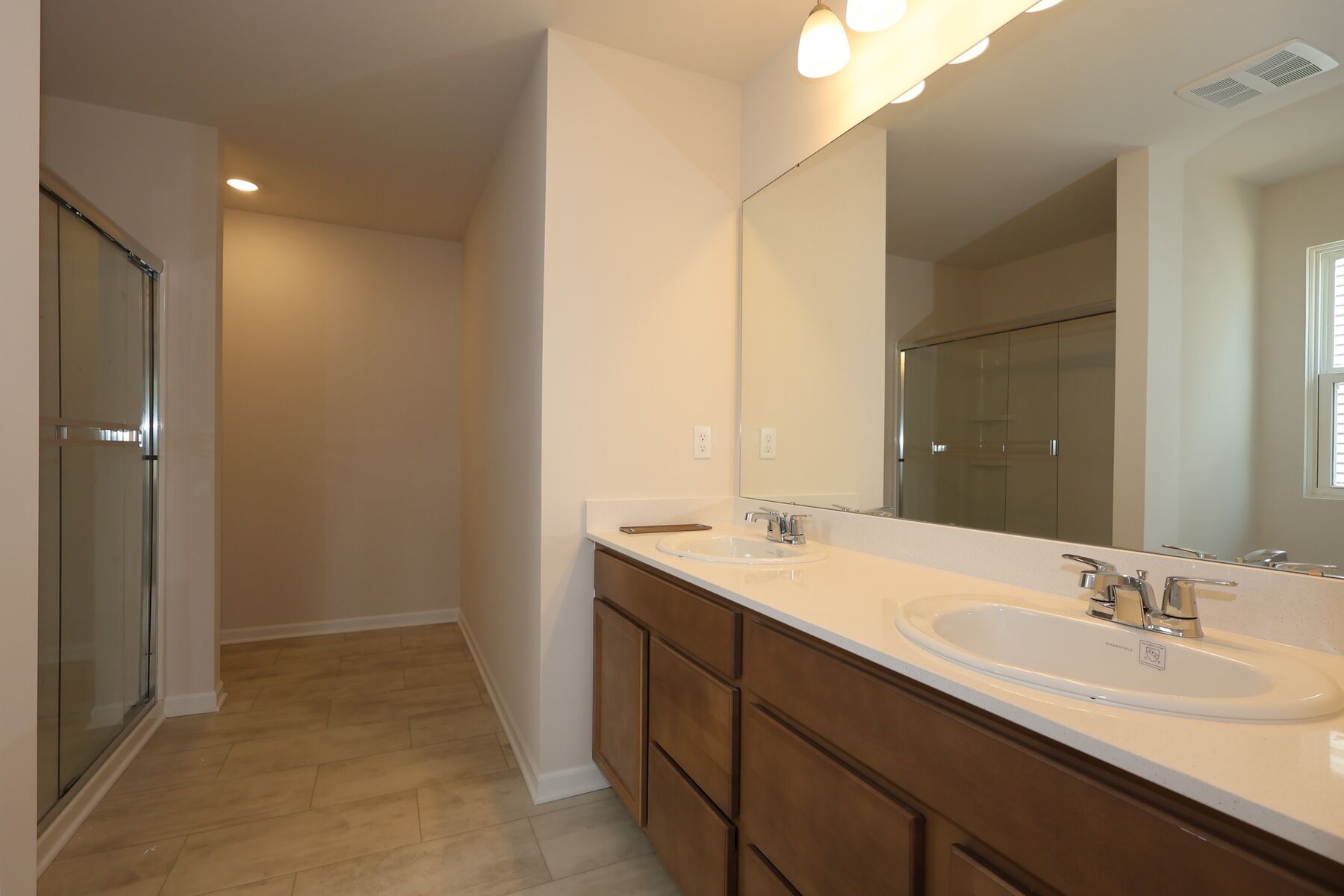 Owner's Bathroom