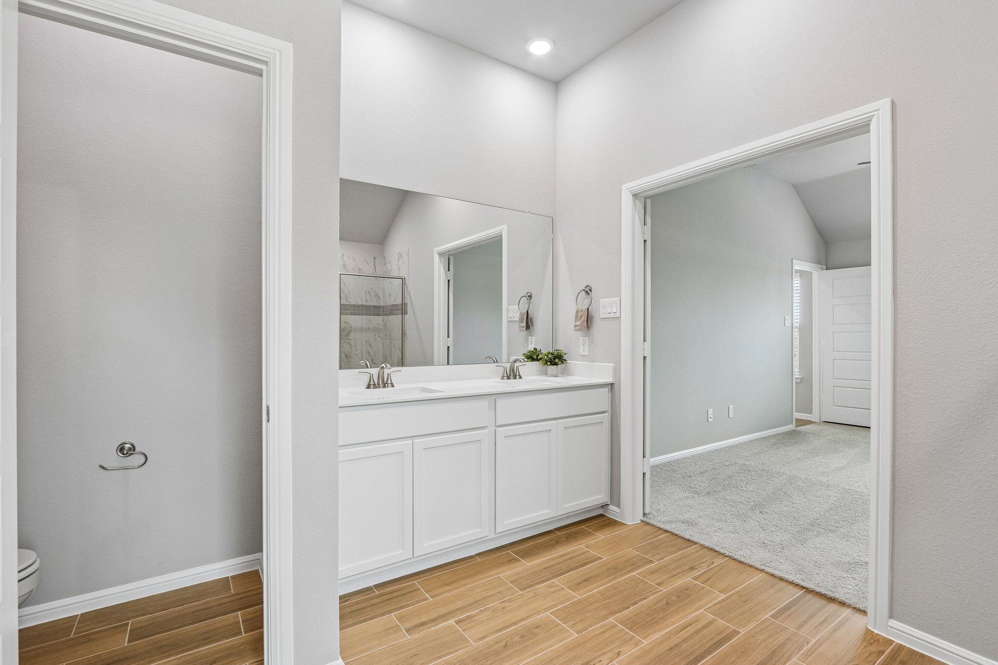 Owners Bathroom
