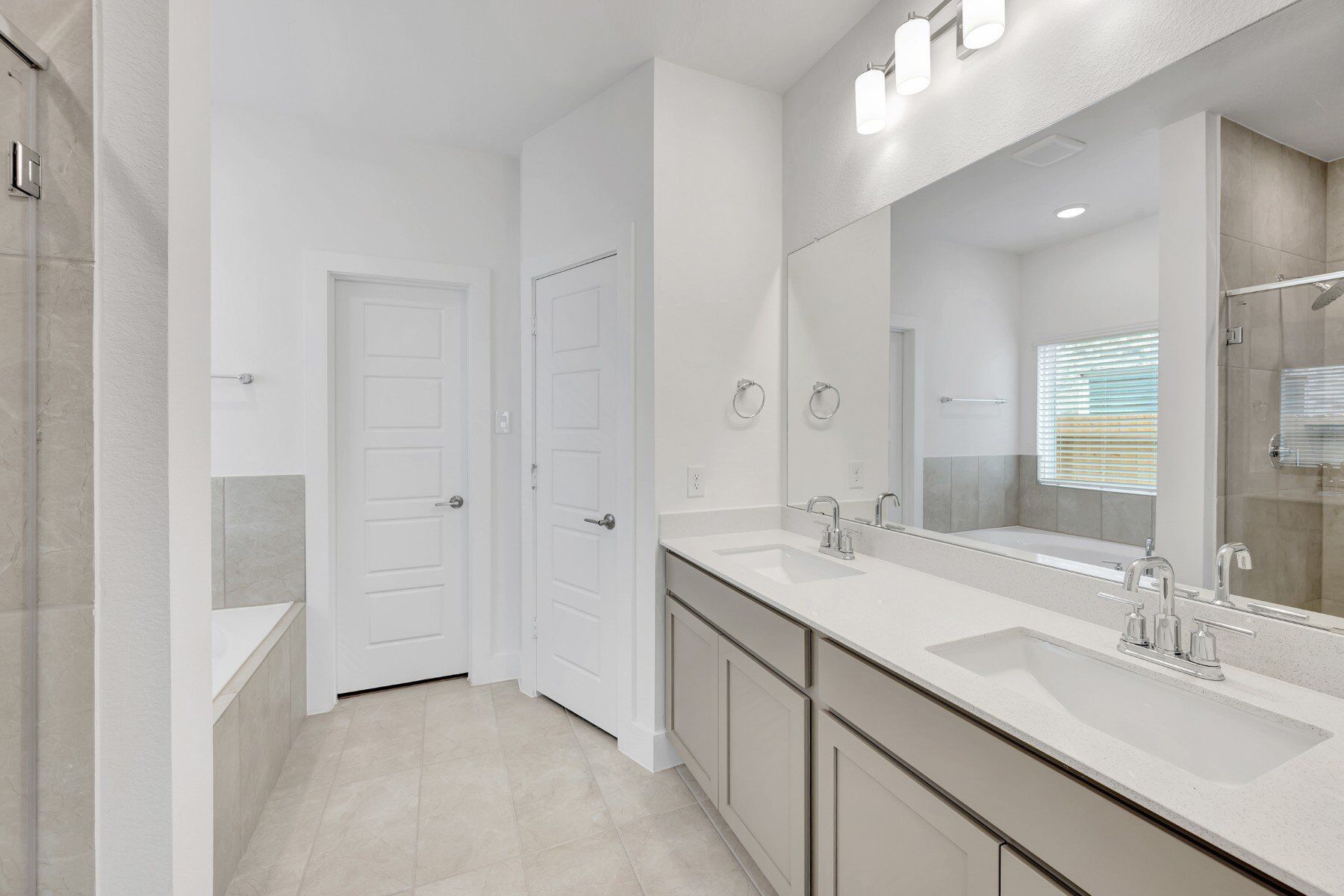 Owner's Bathroom