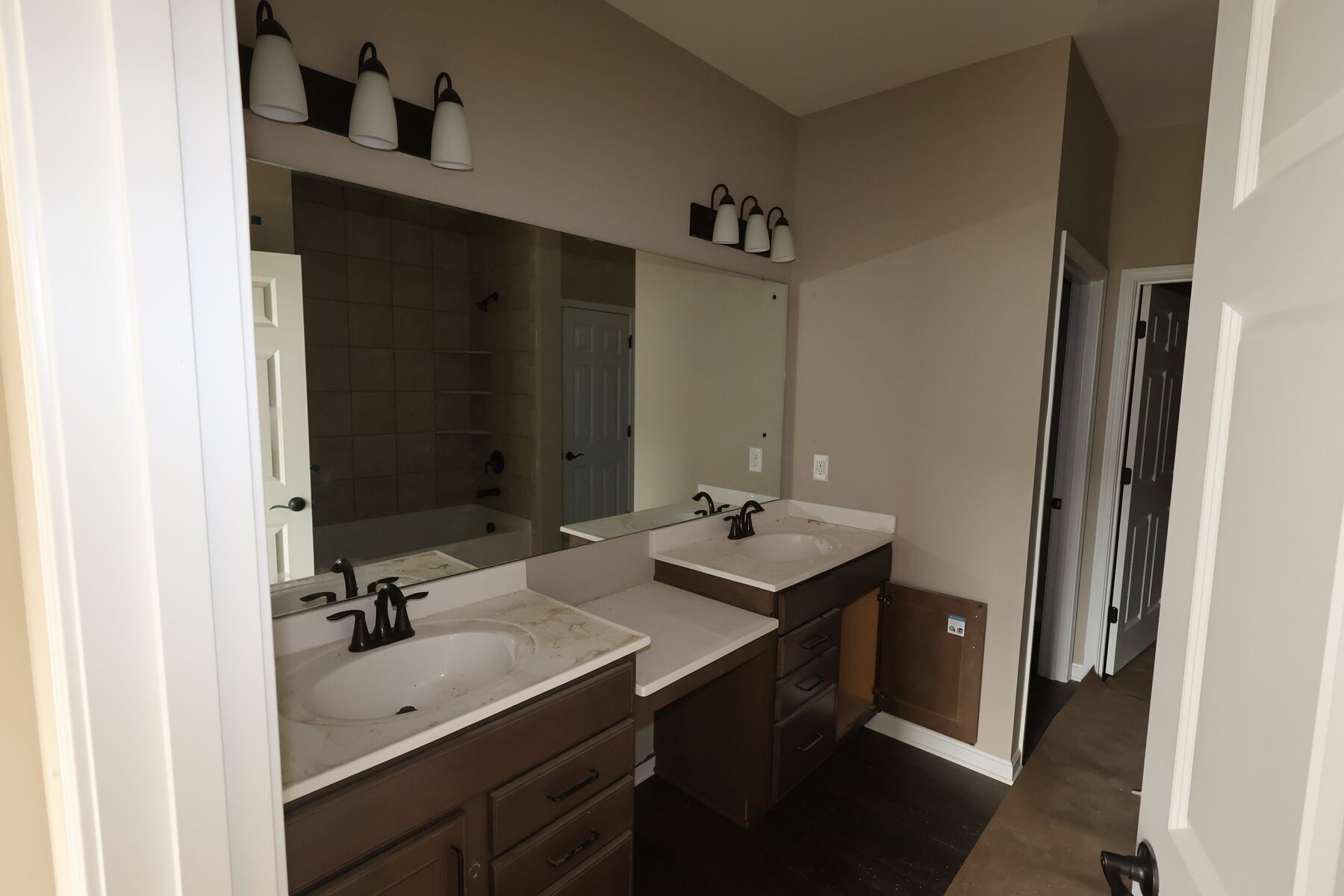 Owner's Bathroom