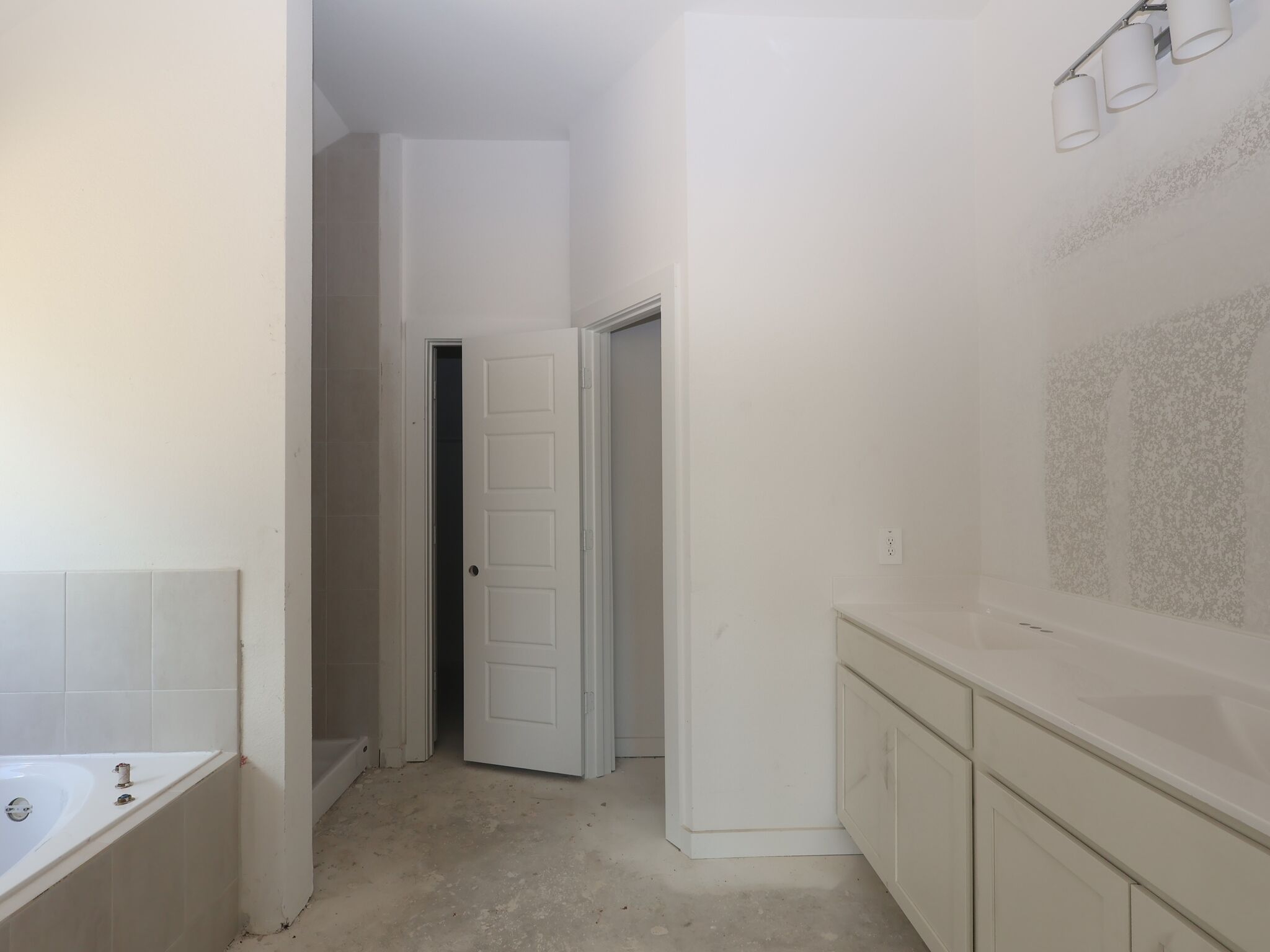 Owner's Bathroom