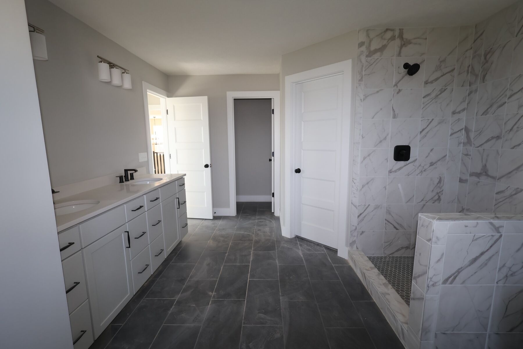 Owner's Bathroom