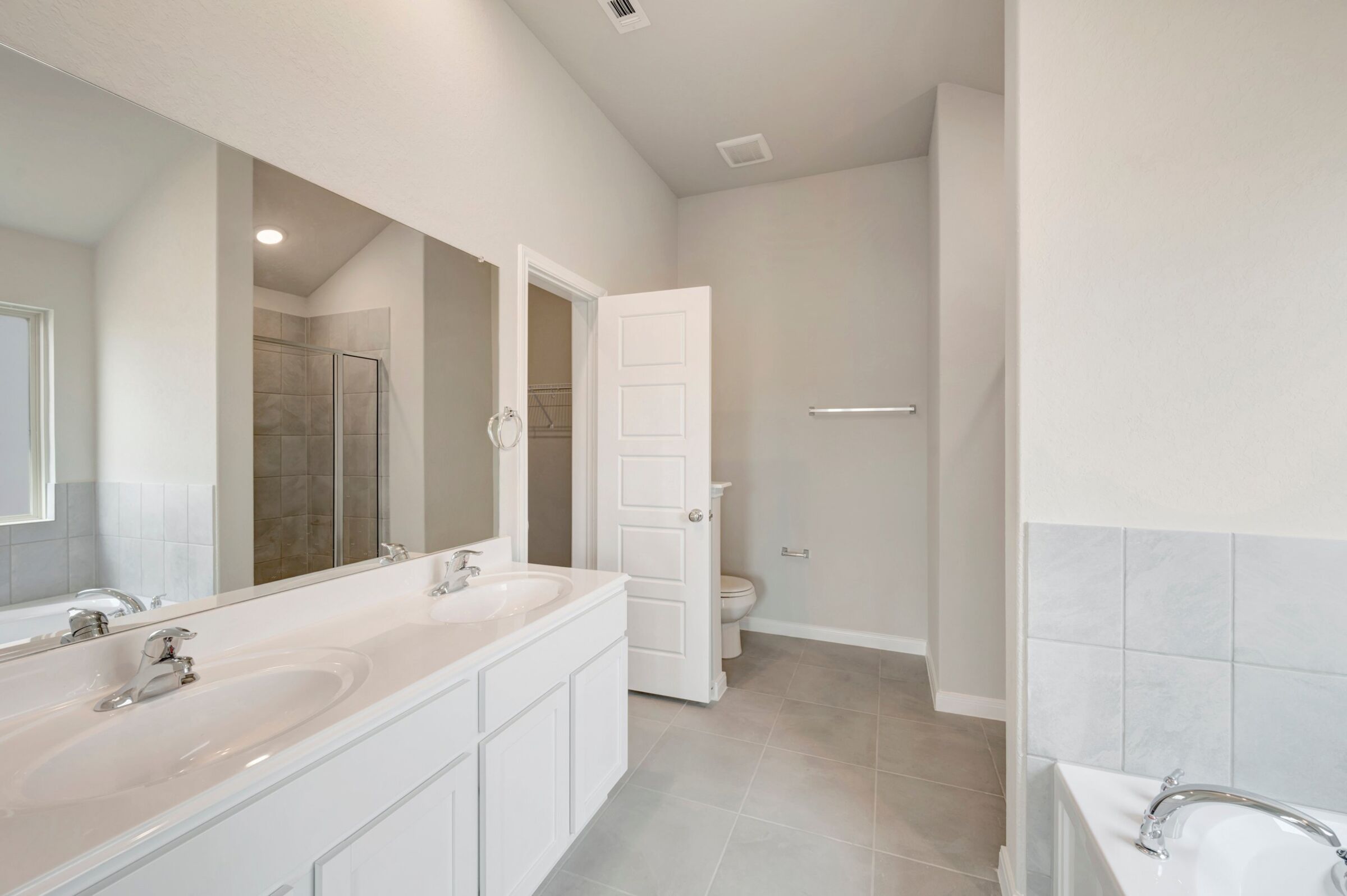 Owner's Bathroom