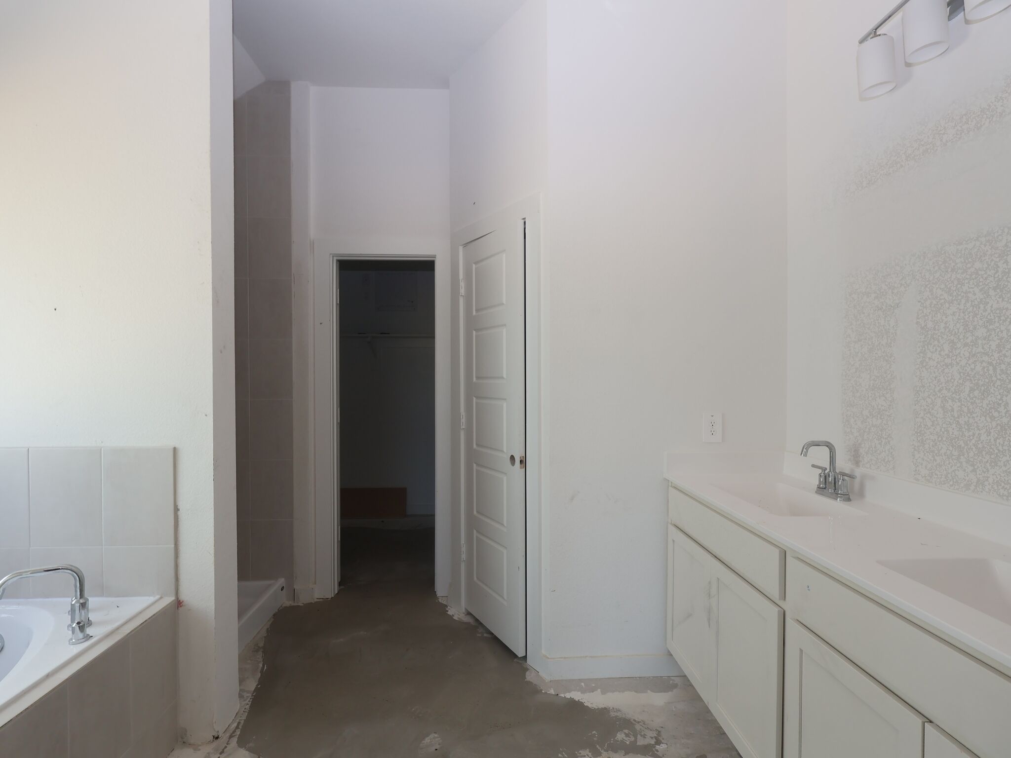 Owner's Bathroom